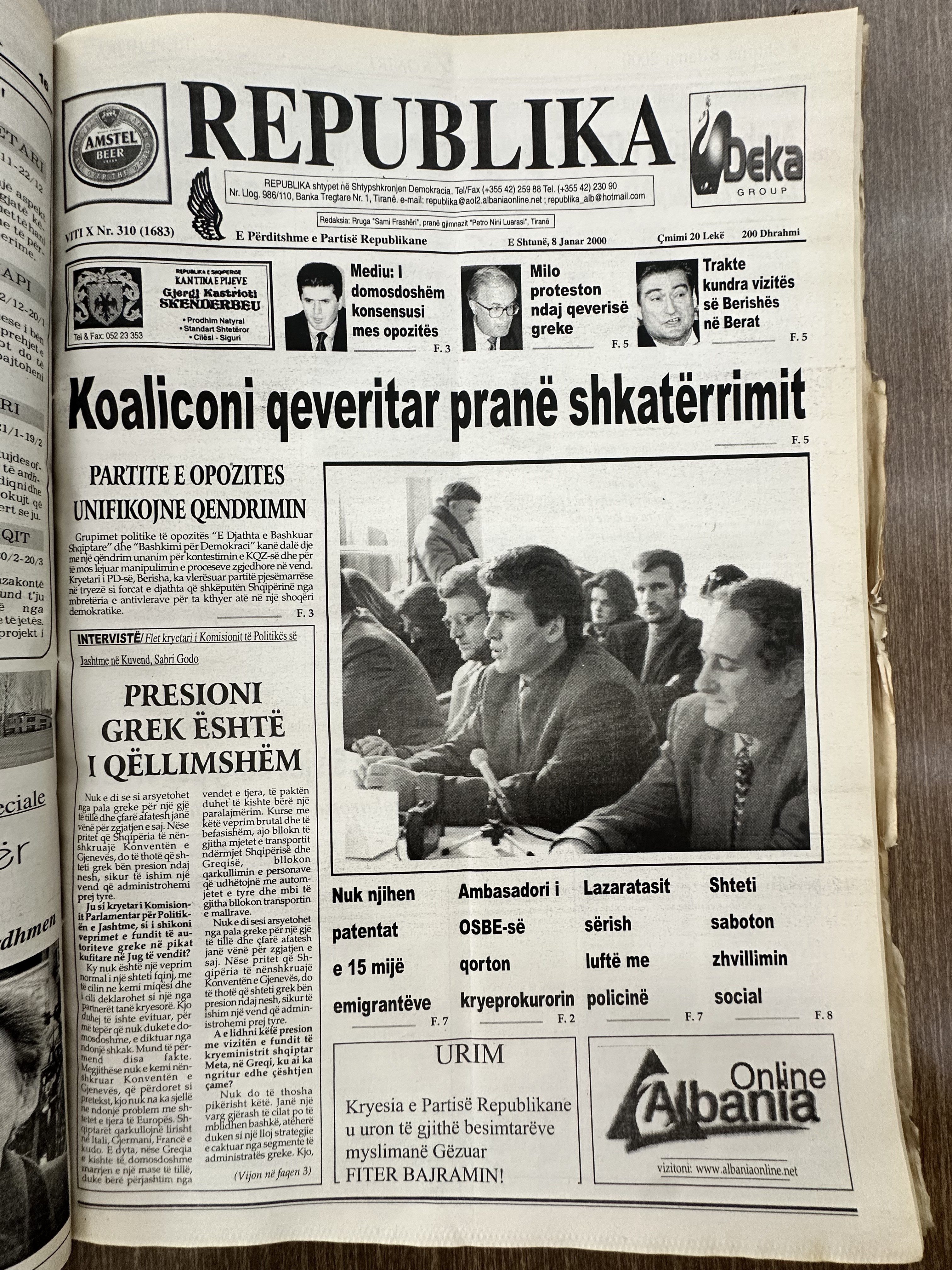 Republika 2000-01-08