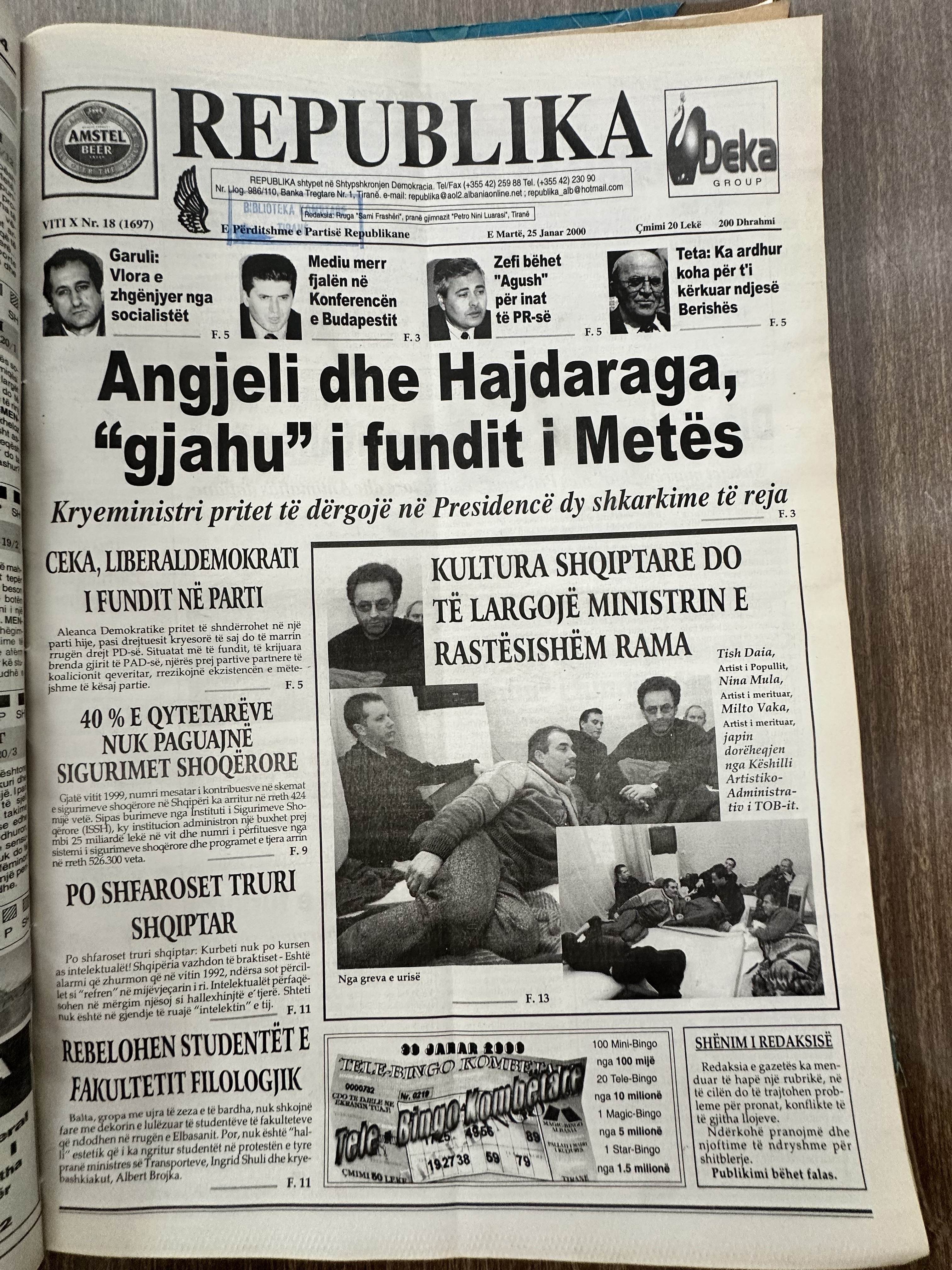 Republika 2000-01-25