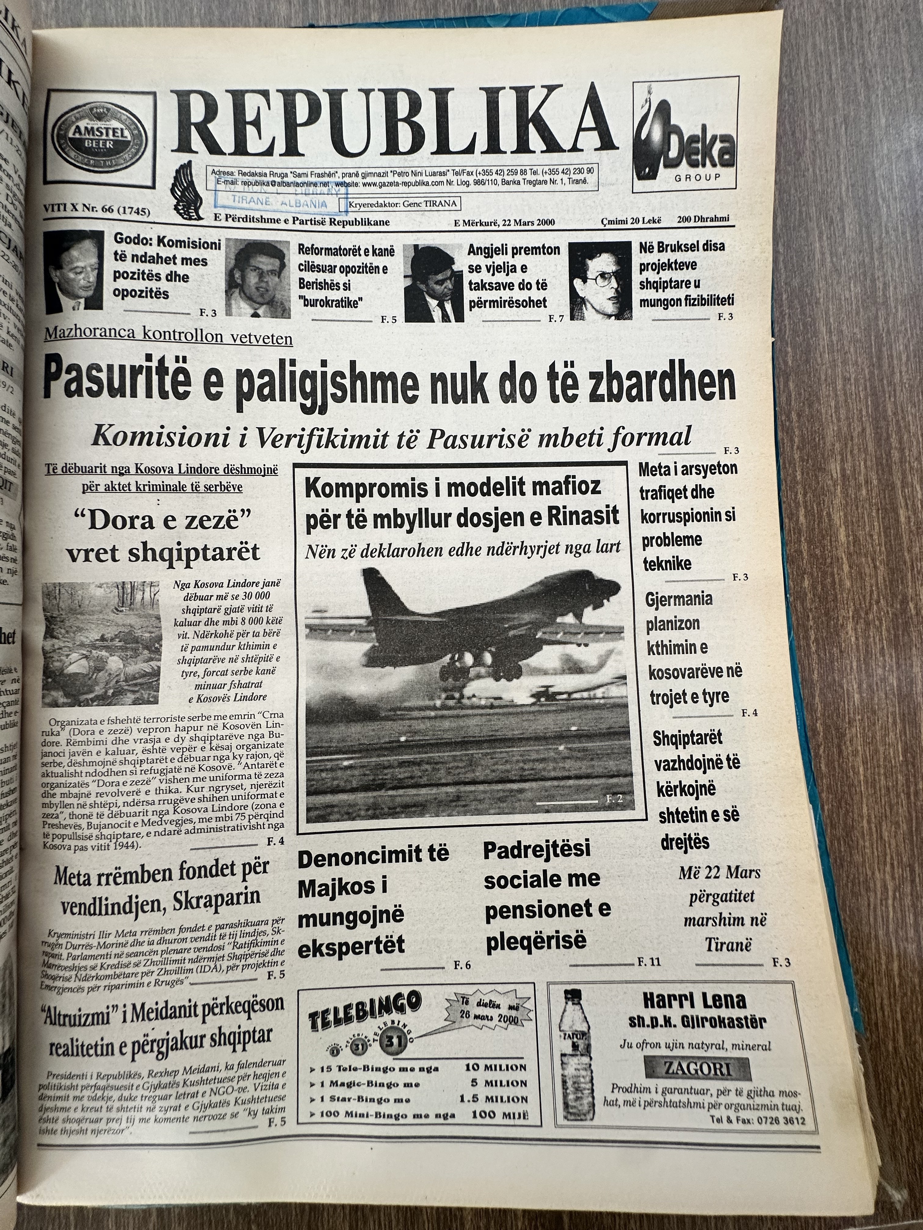 Republika 2000-03-22