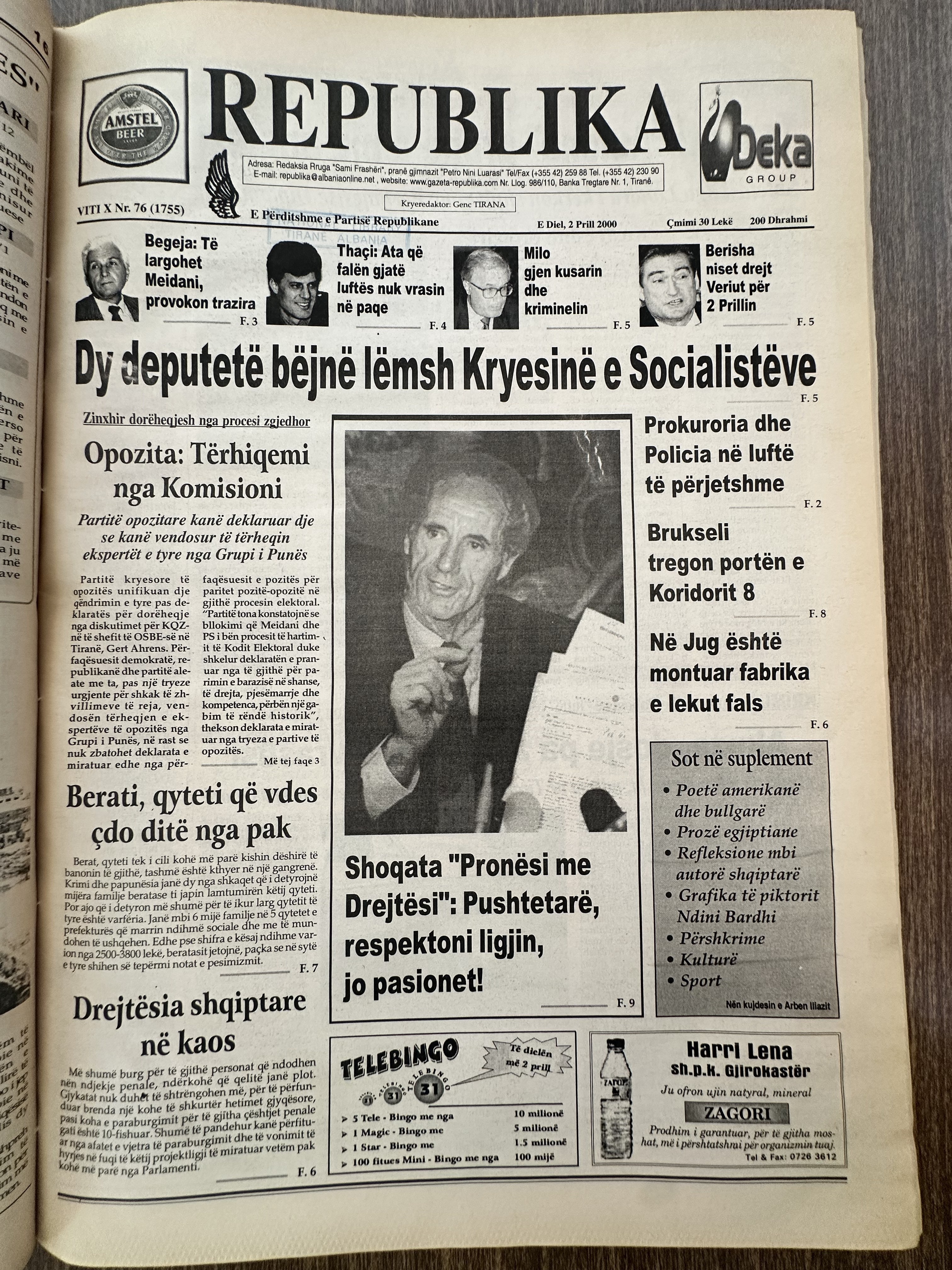 Republika 2000-04-02