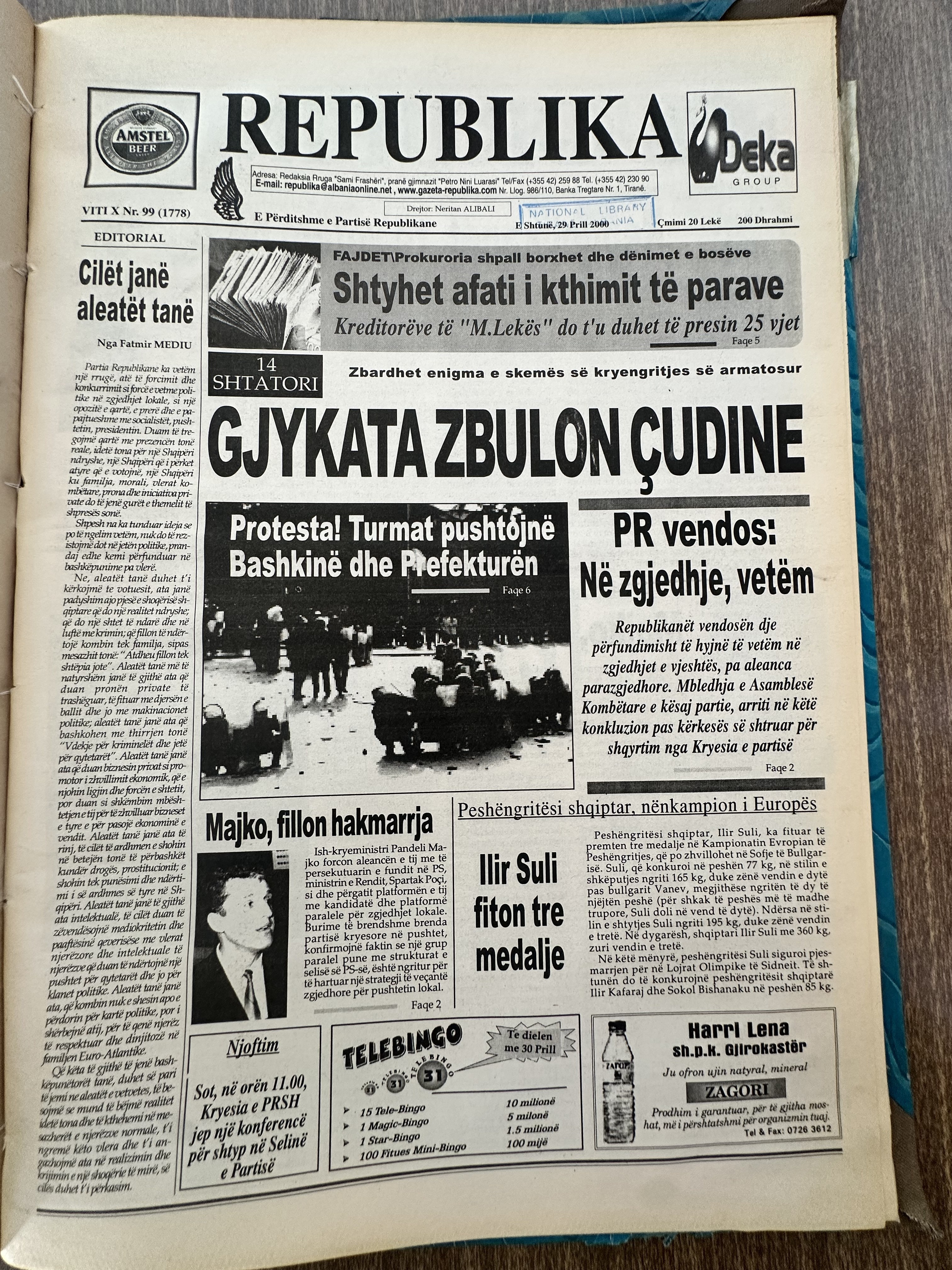 Republika 2000-04-29