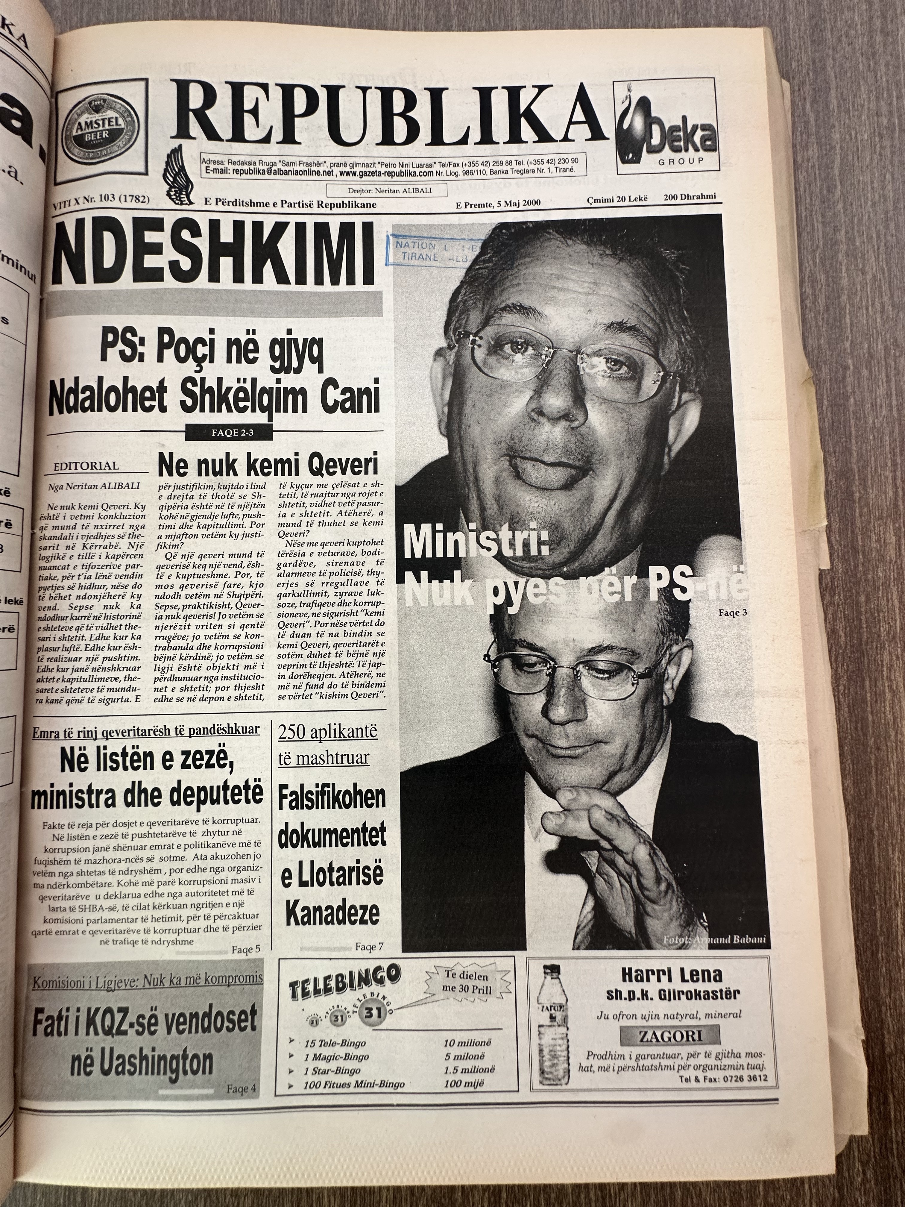 Republika 2000-05-05