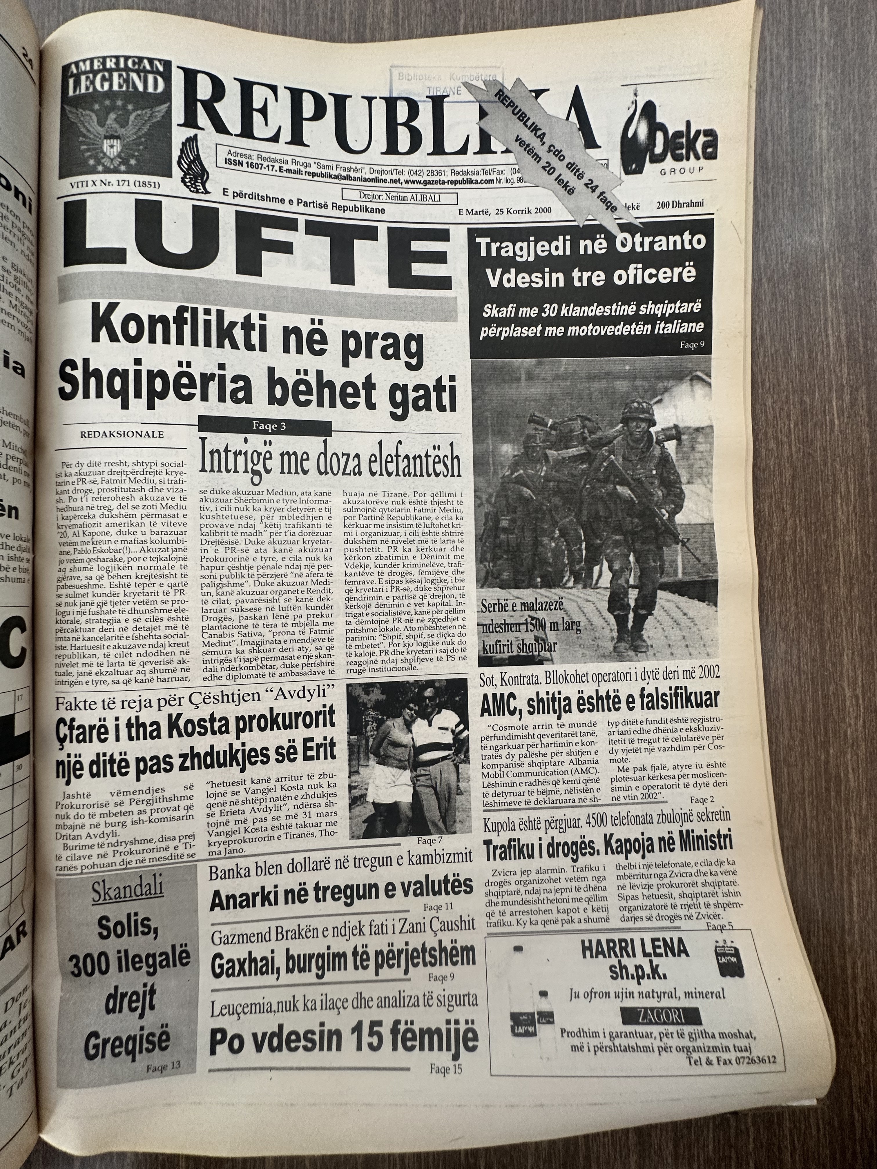 Republika 2000-07-25