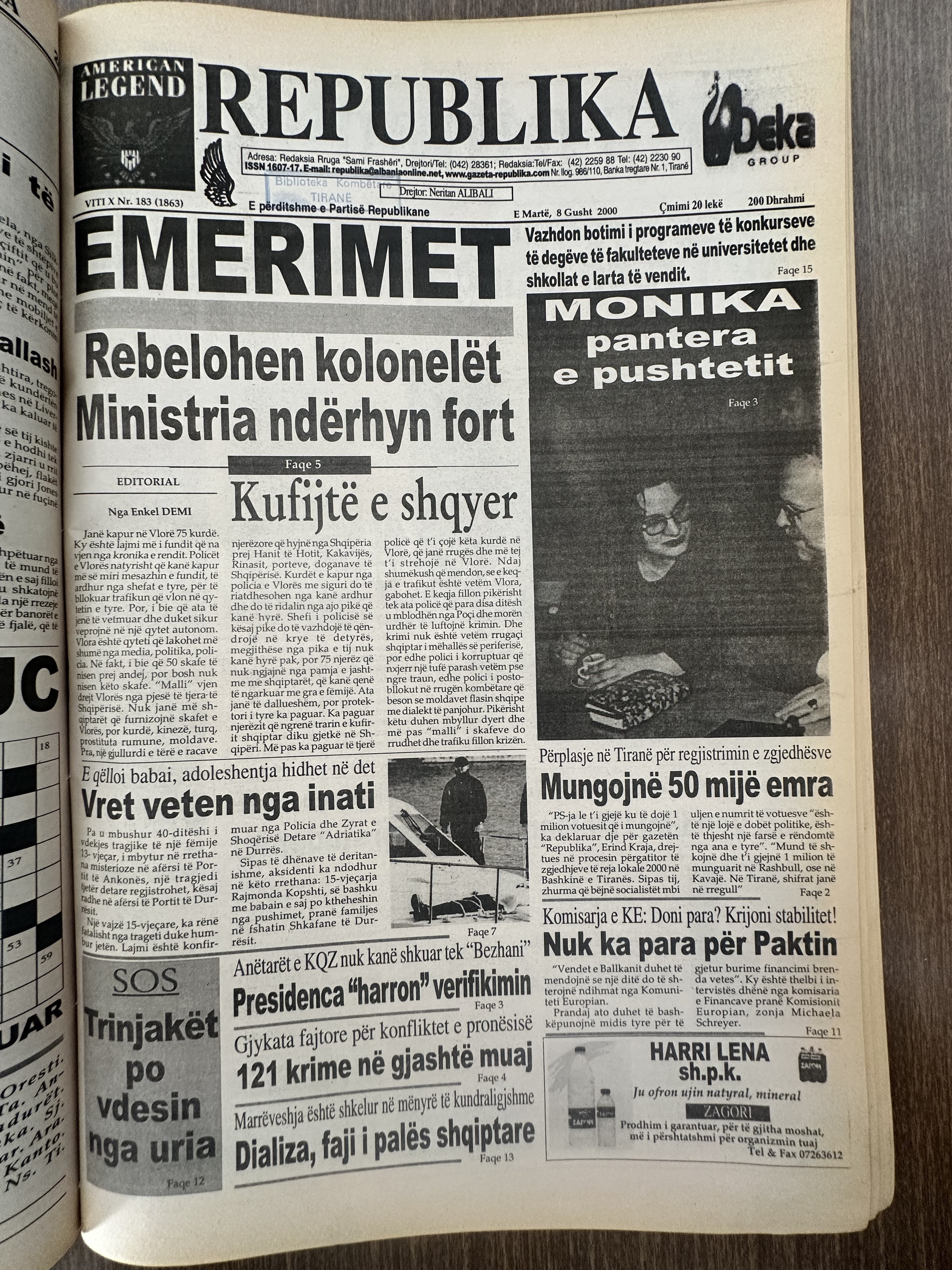 Republika 2000-08-08