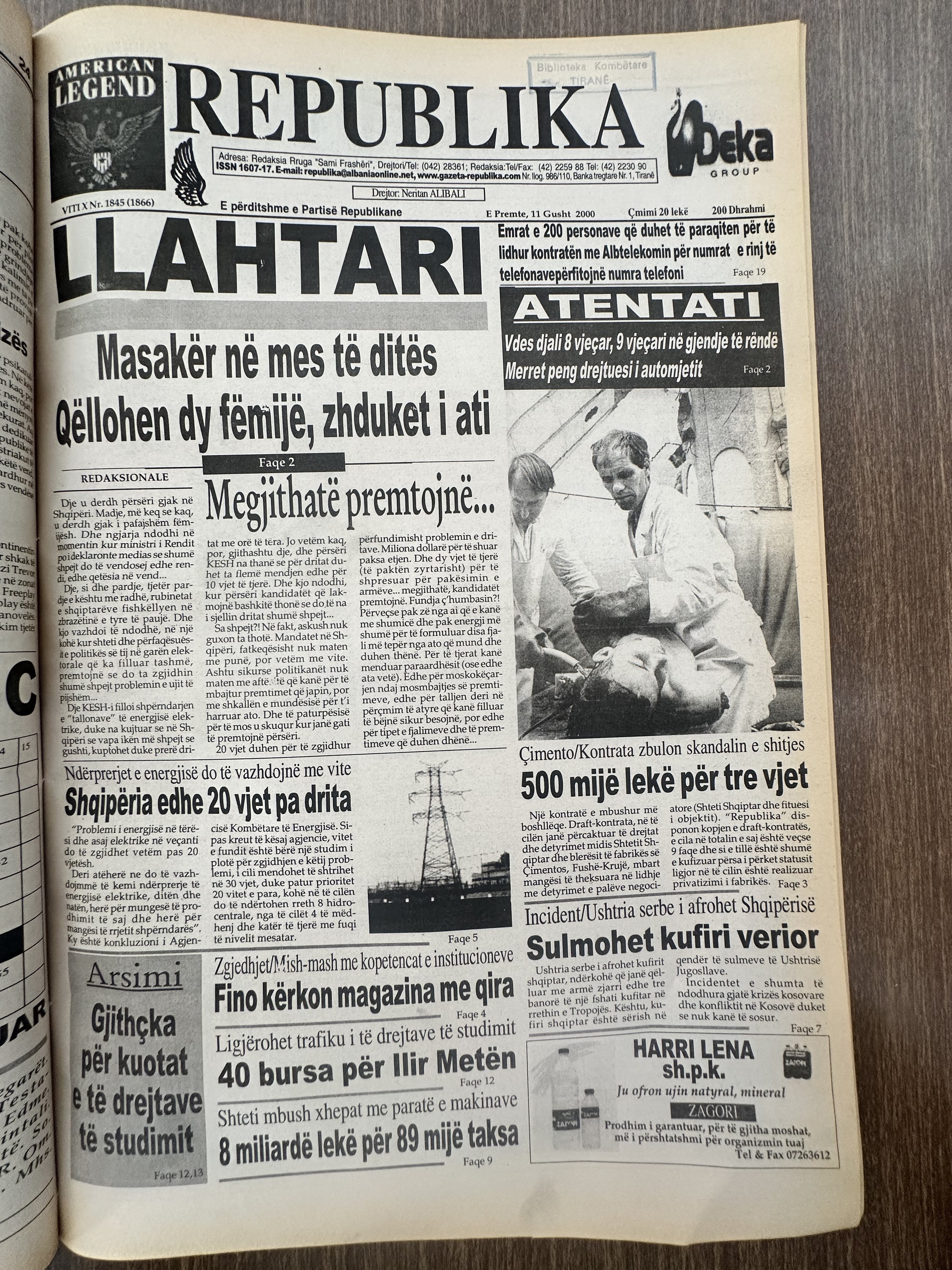 Republika 2000-08-11