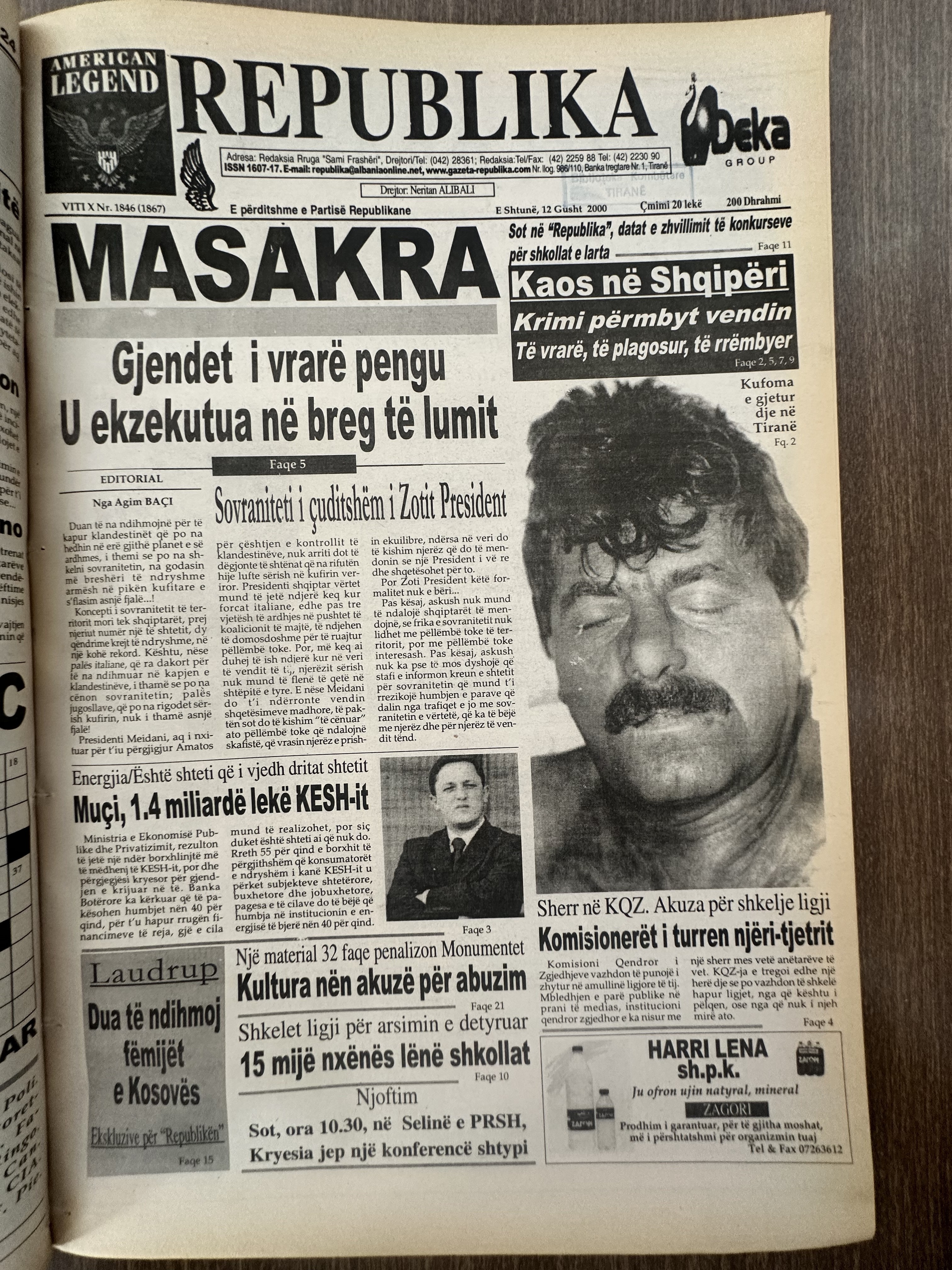 Republika 2000-08-12