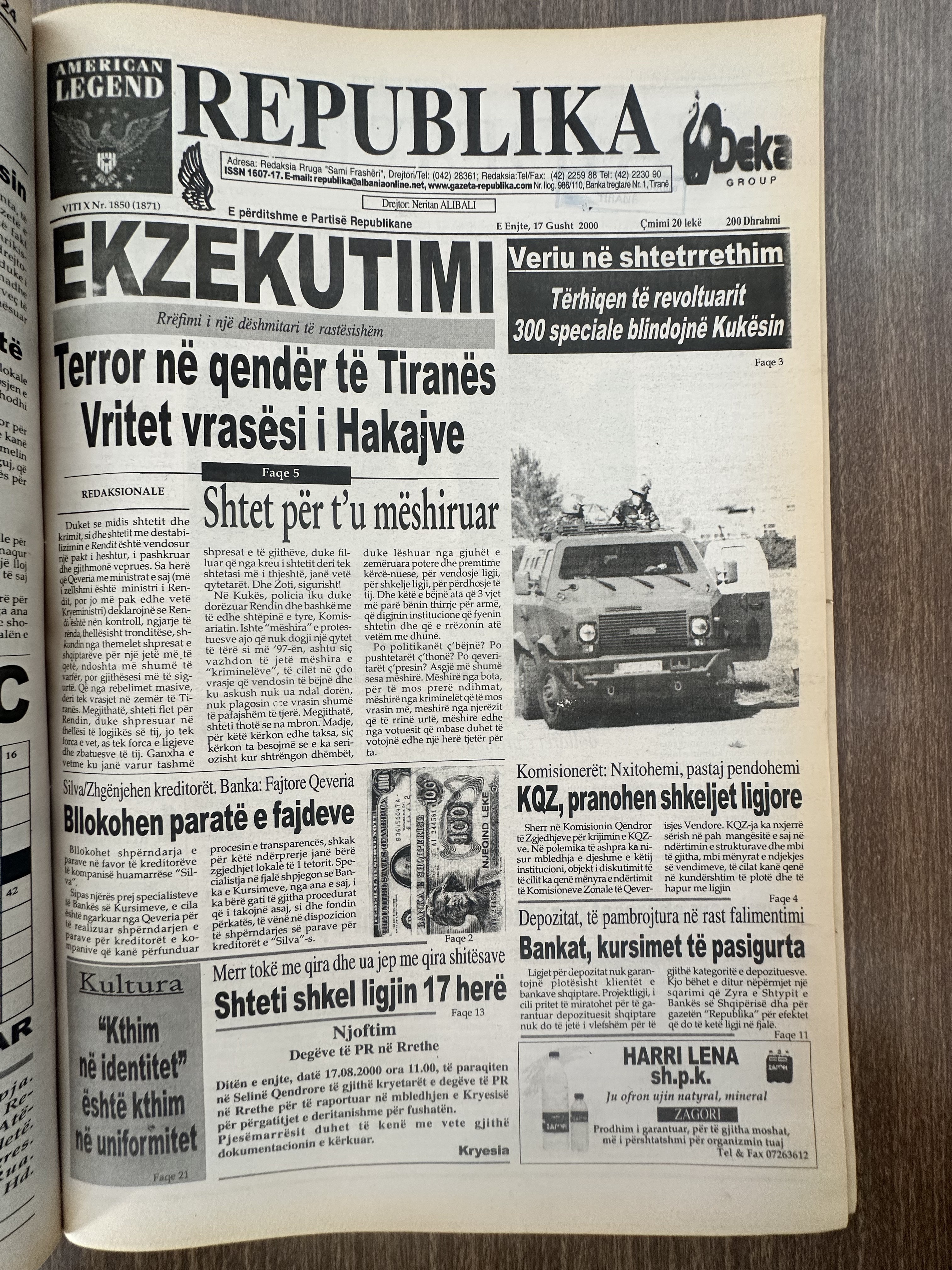 Republika 2000-08-17