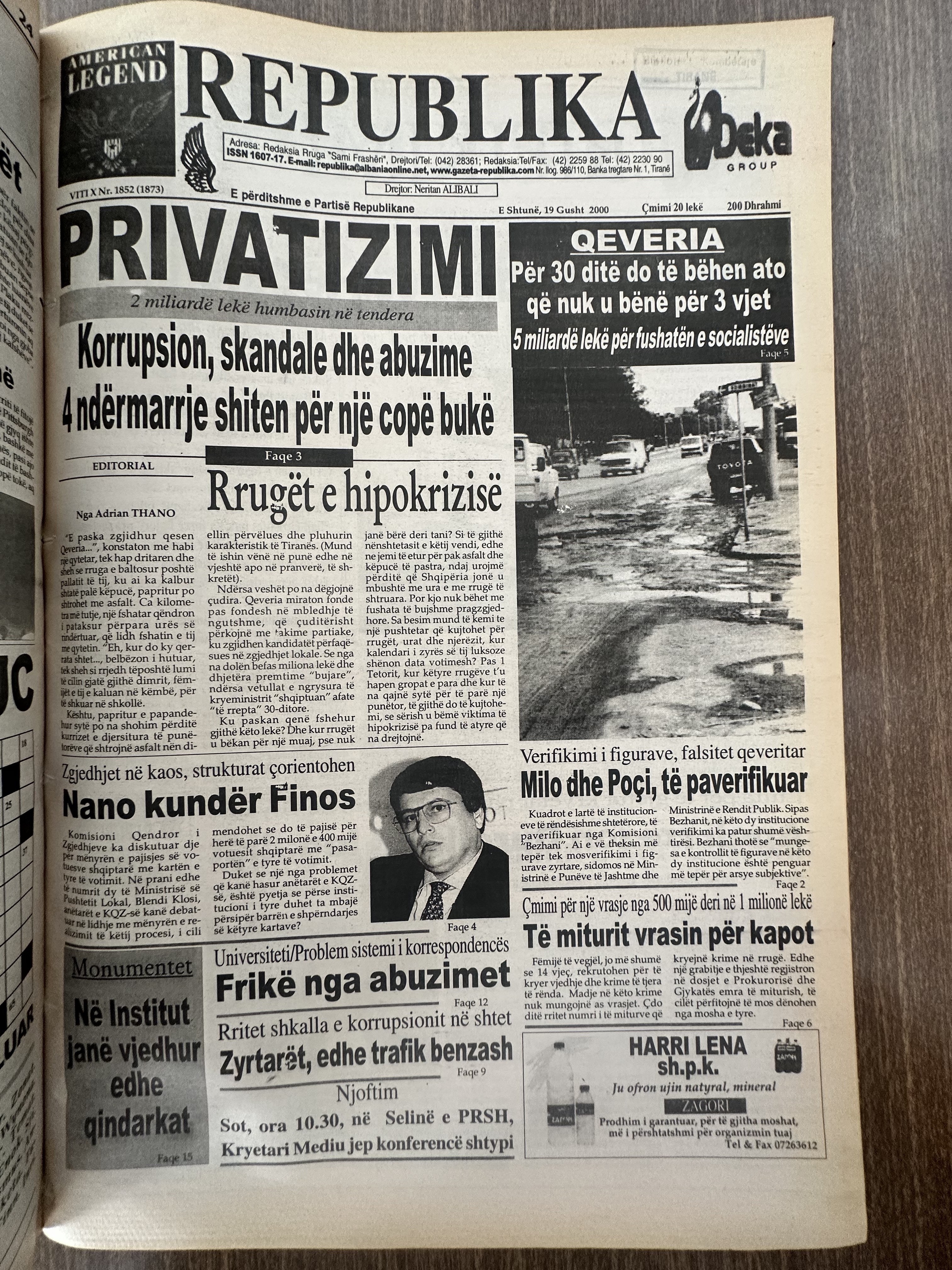 Republika 2000-08-19