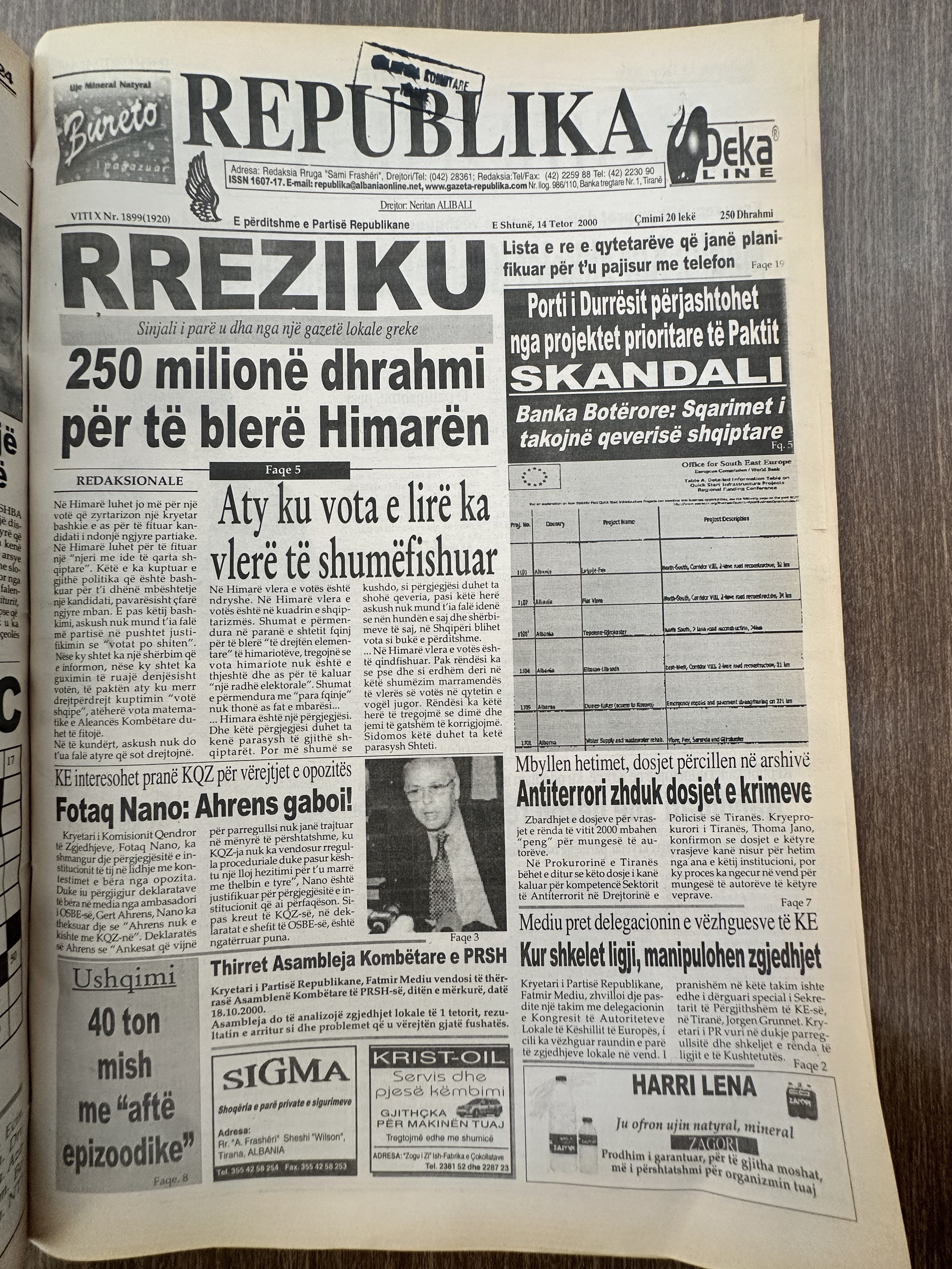 Republika 2000-10-14