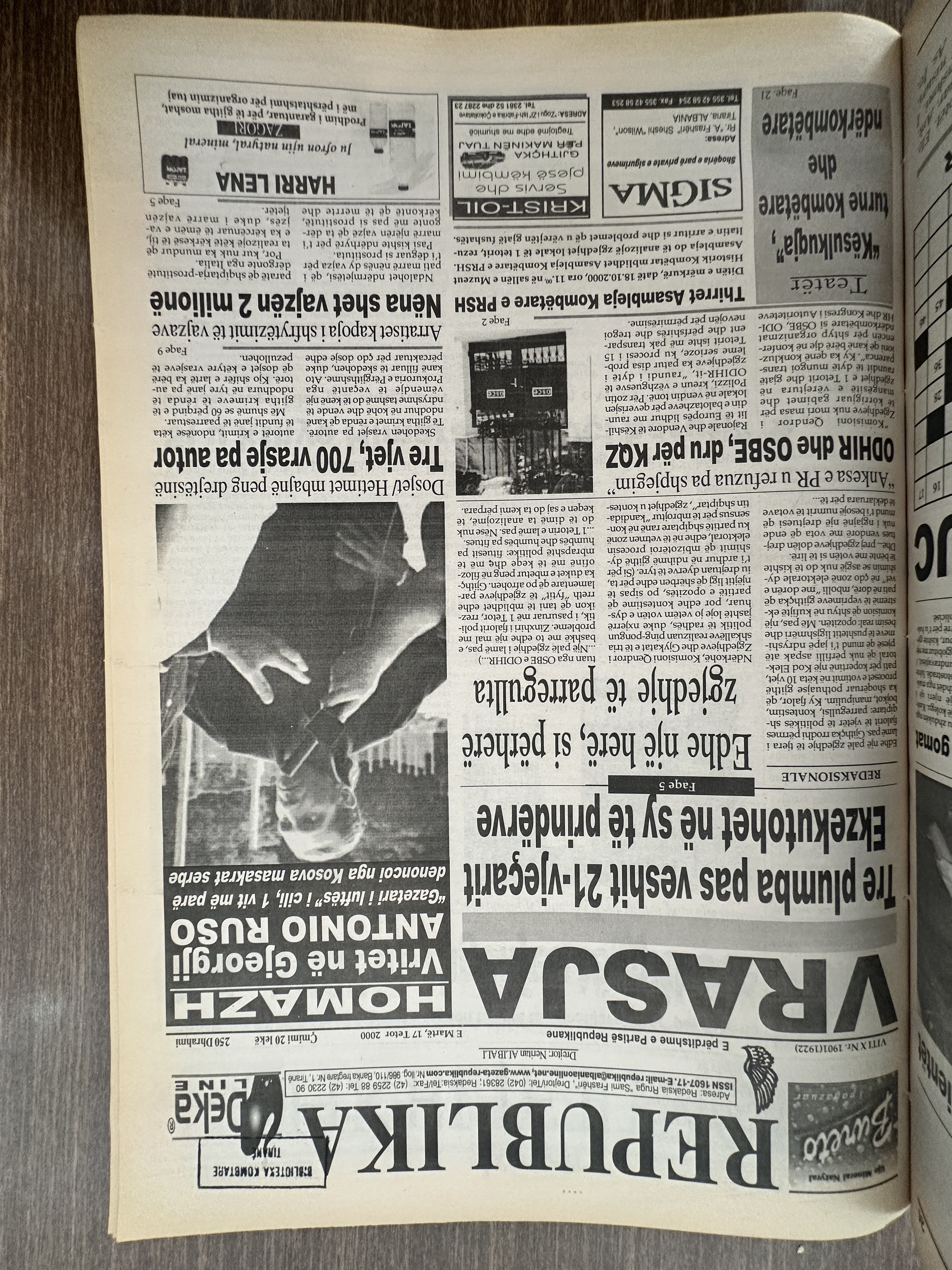 Republika 2000-10-17