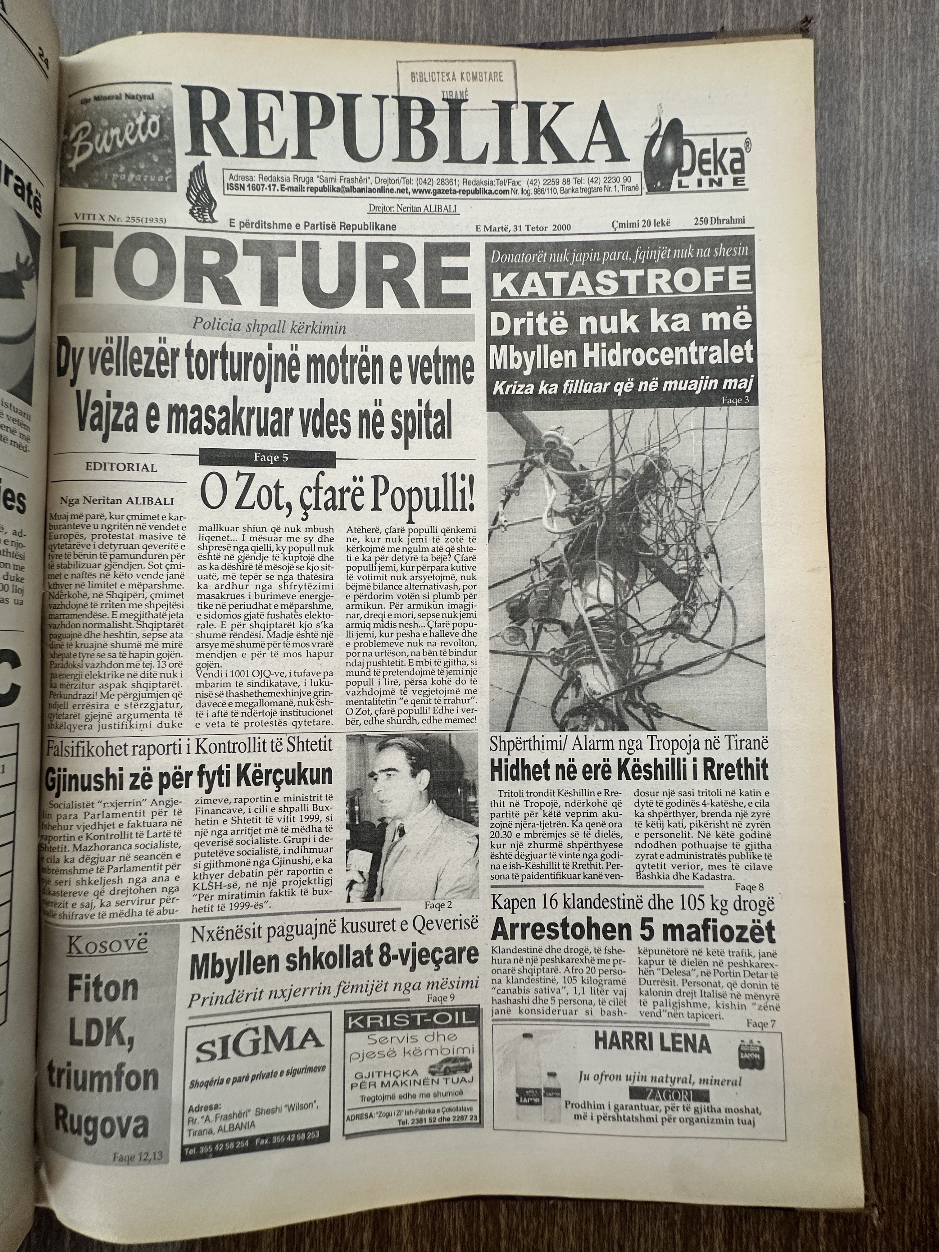 Republika 2000-10-31