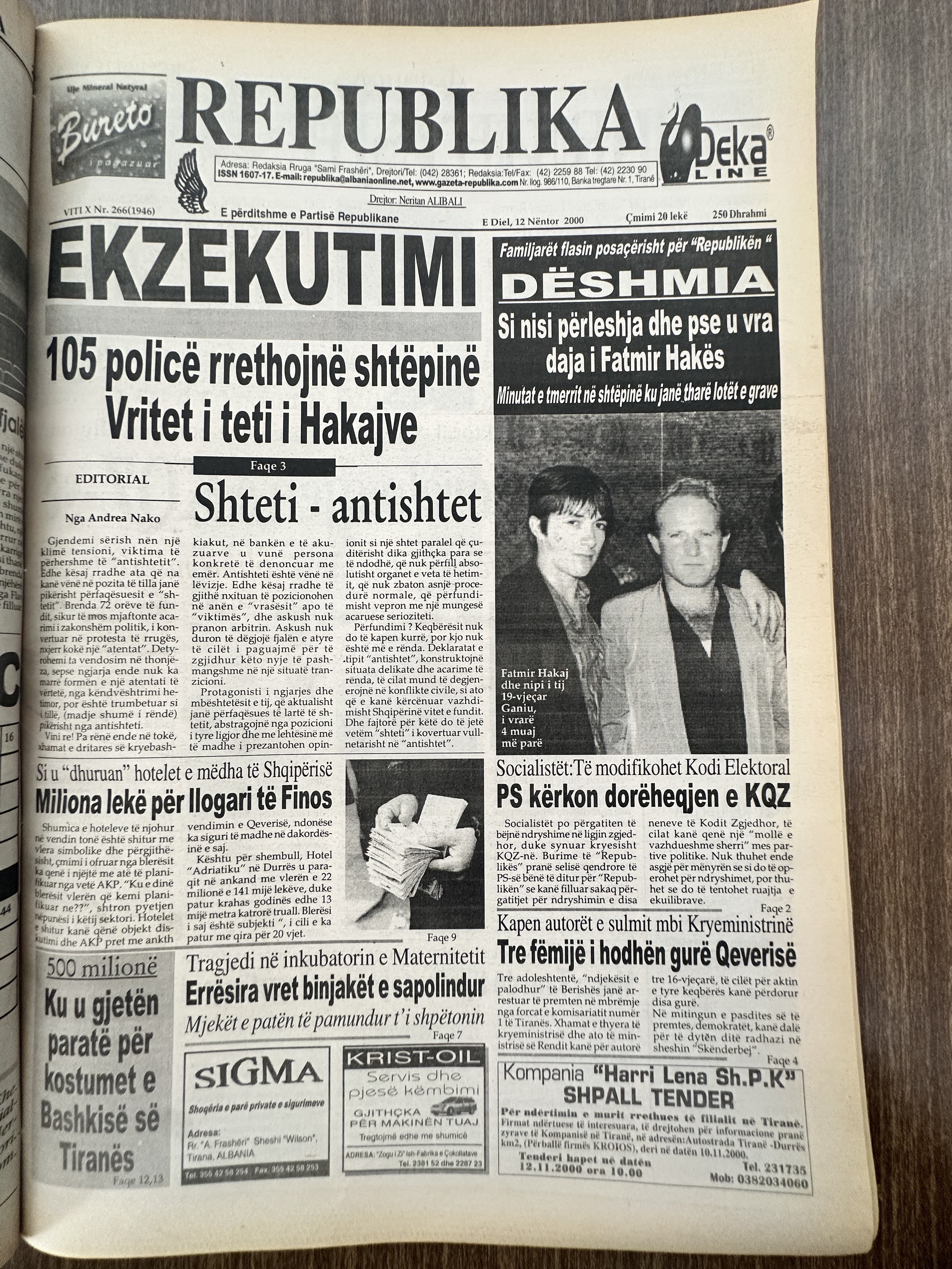 Republika 2000-11-12