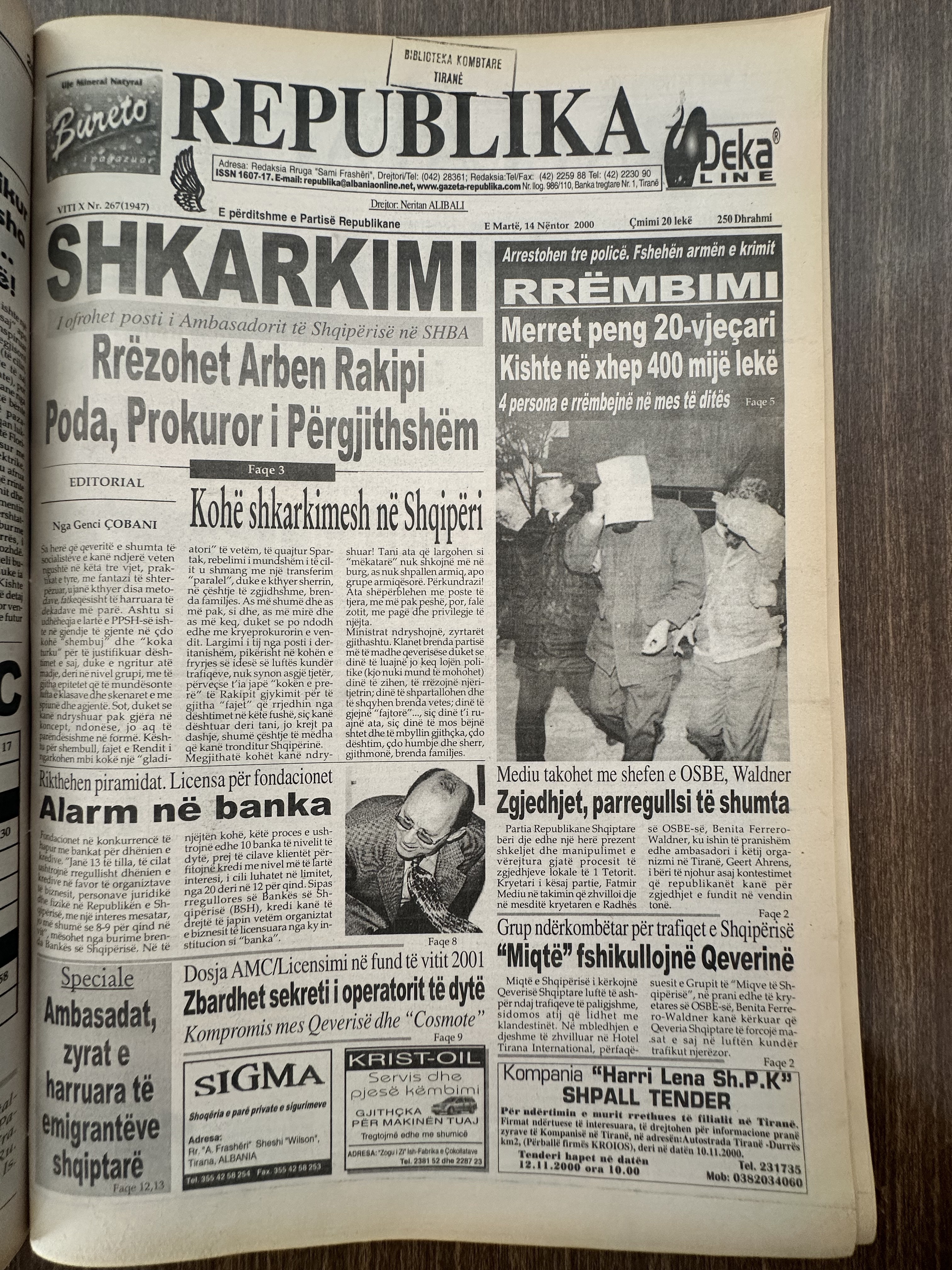 Republika 2000-11-14