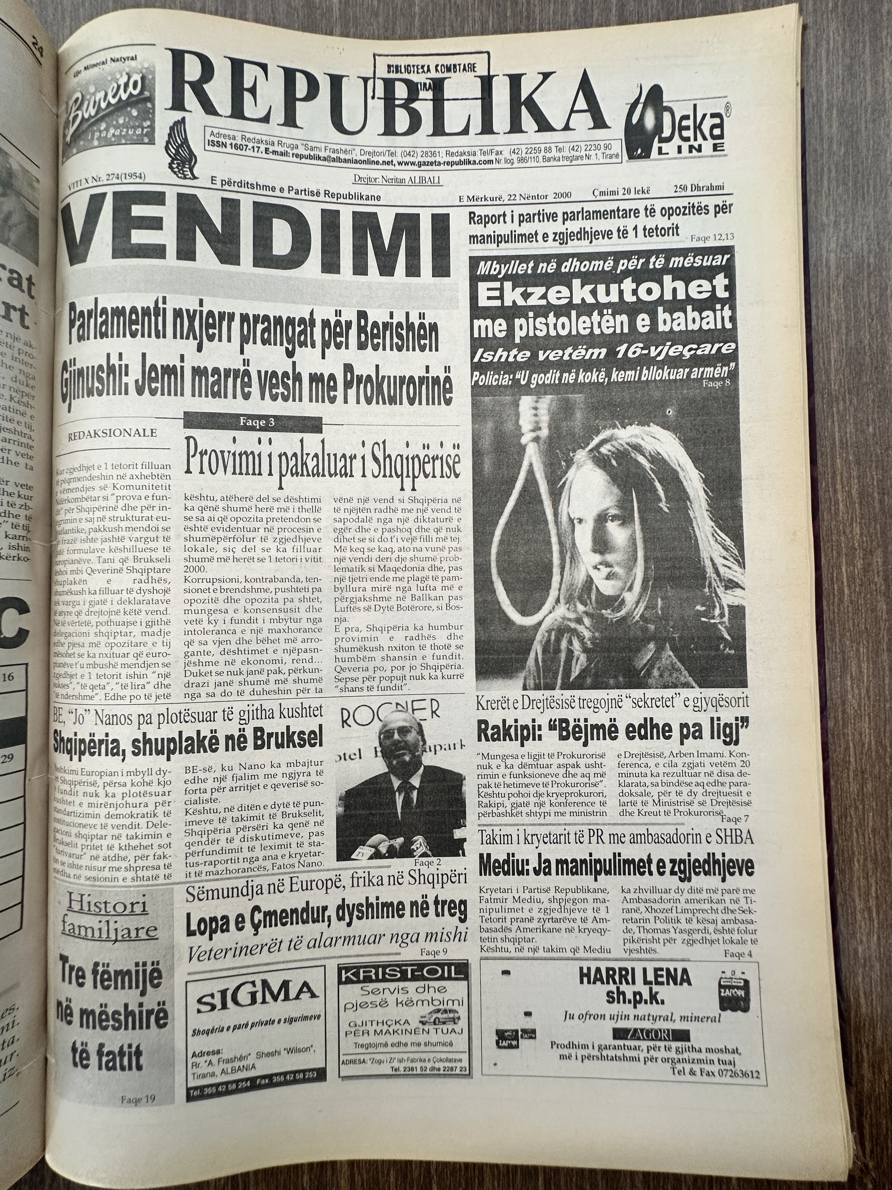Republika 2000-11-22