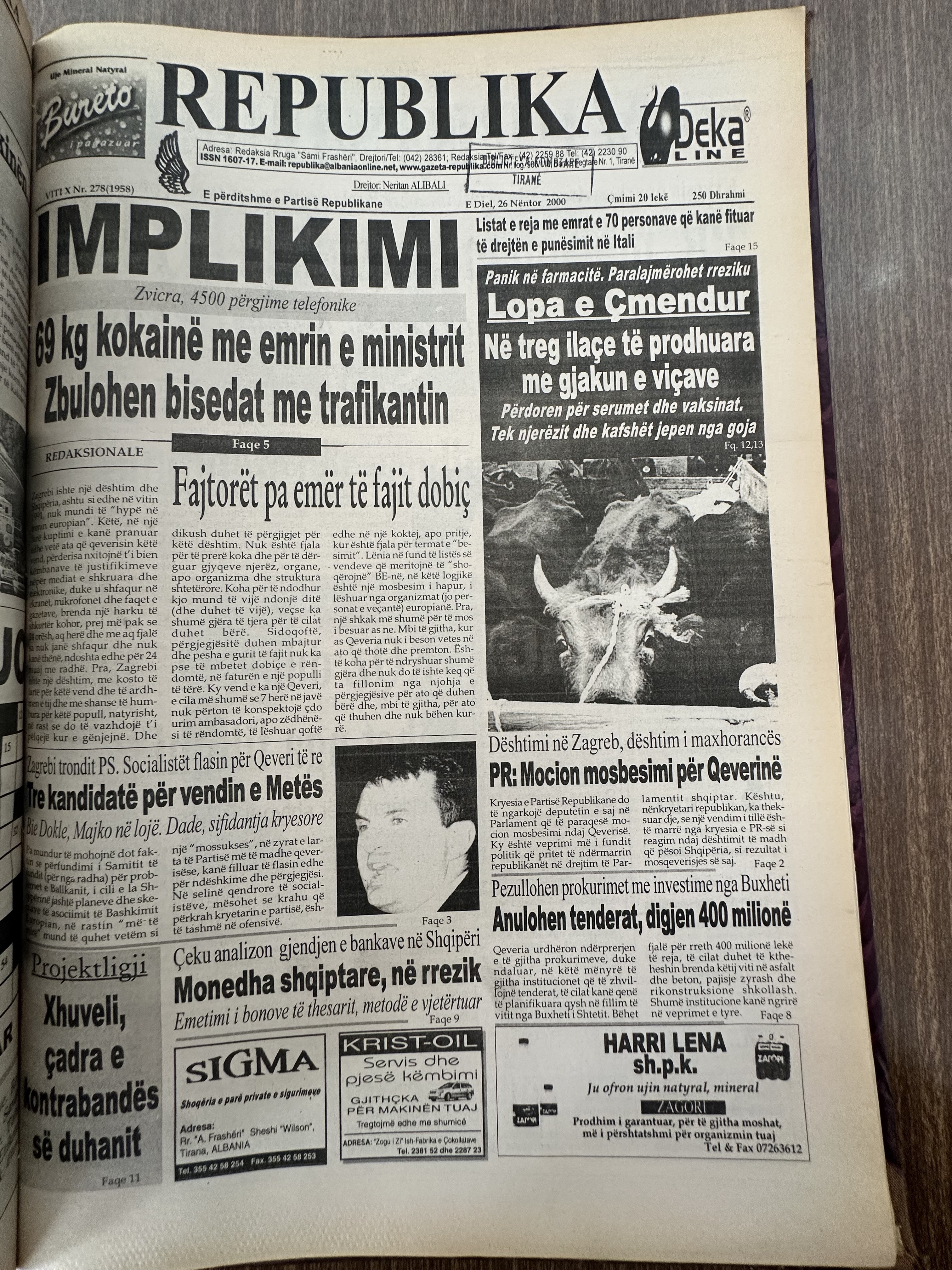 Republika 2000-11-26