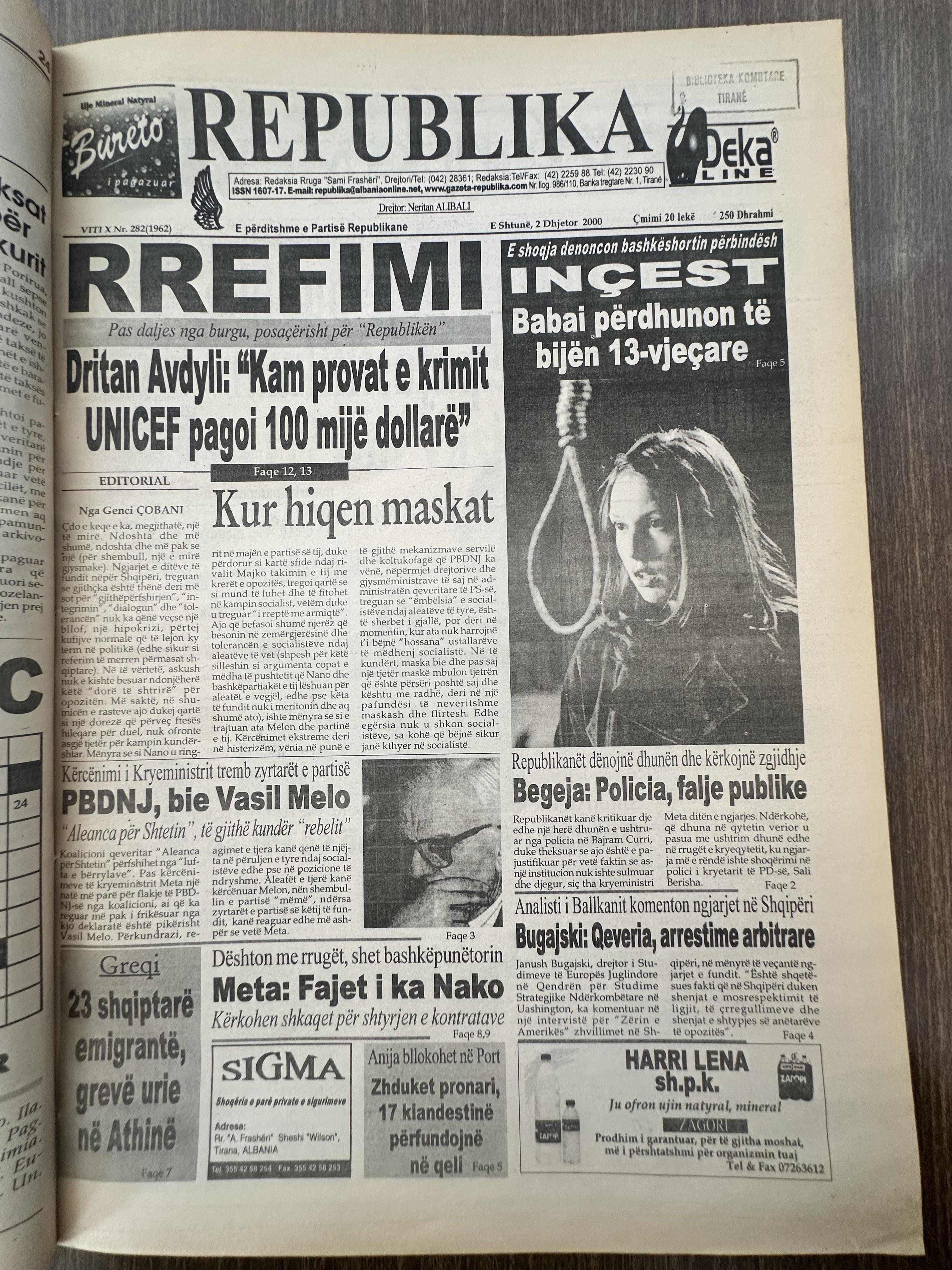Republika 2000-12-02