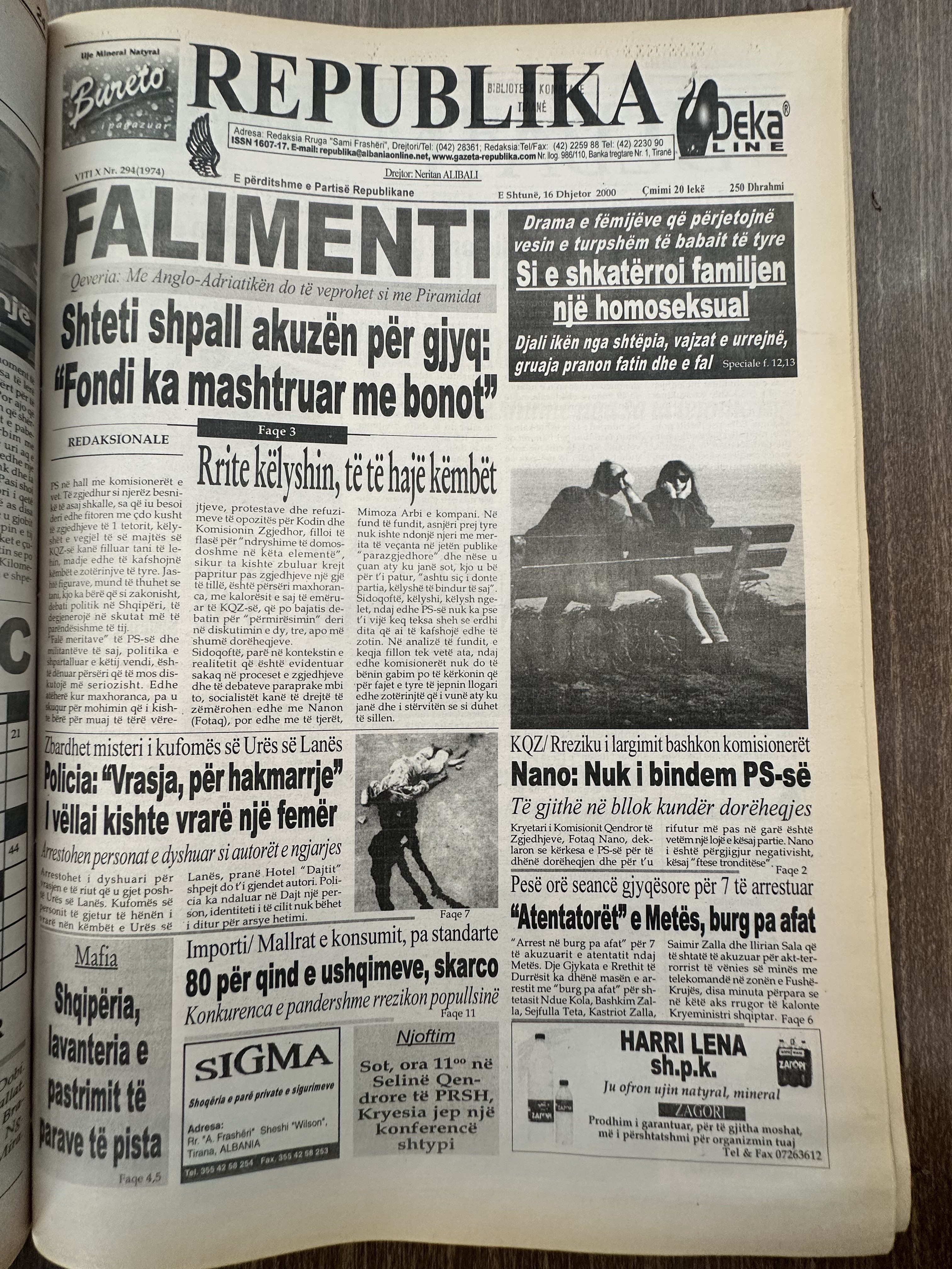 Republika 2000-12-16