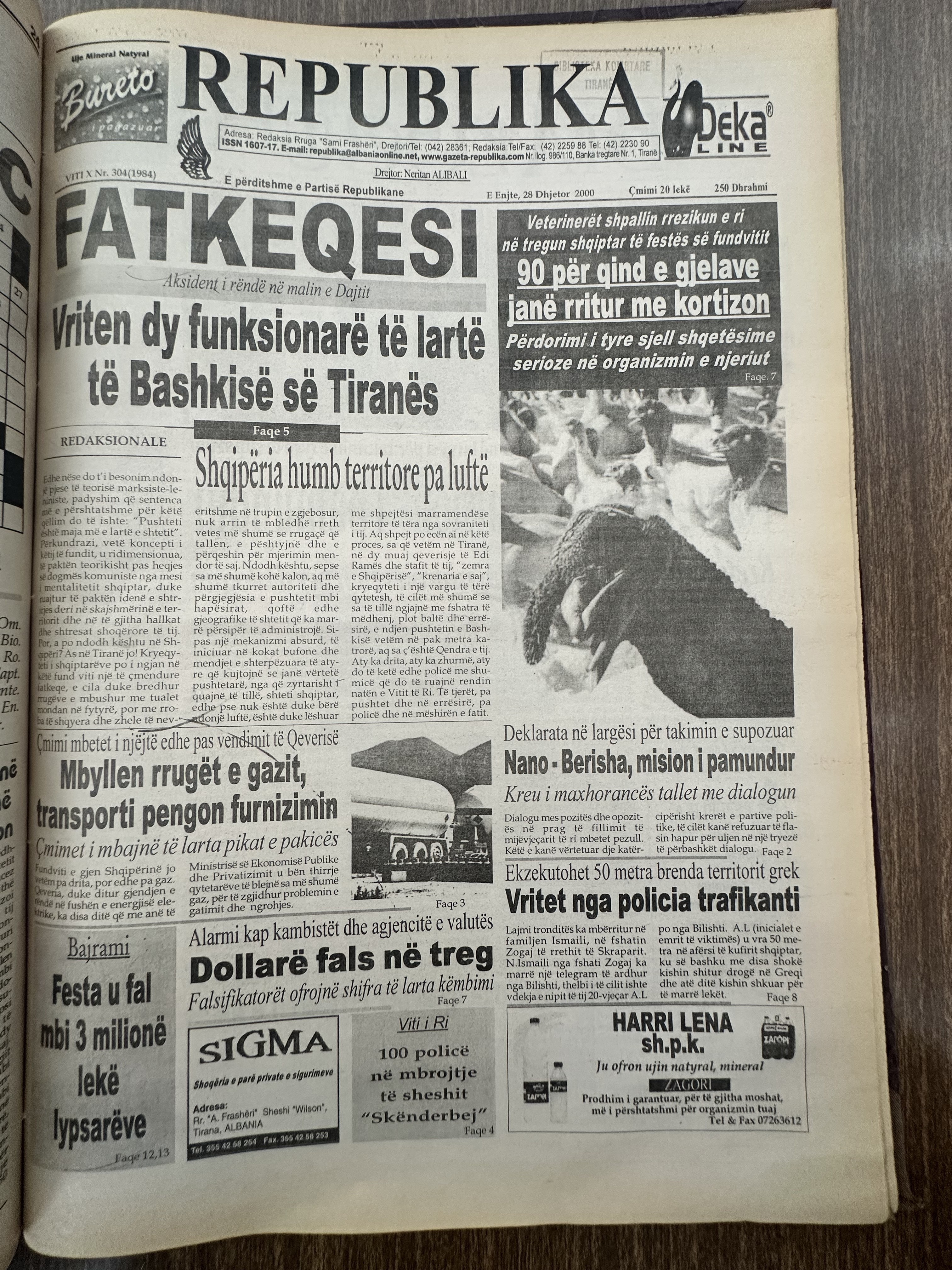 Republika 2000-12-28