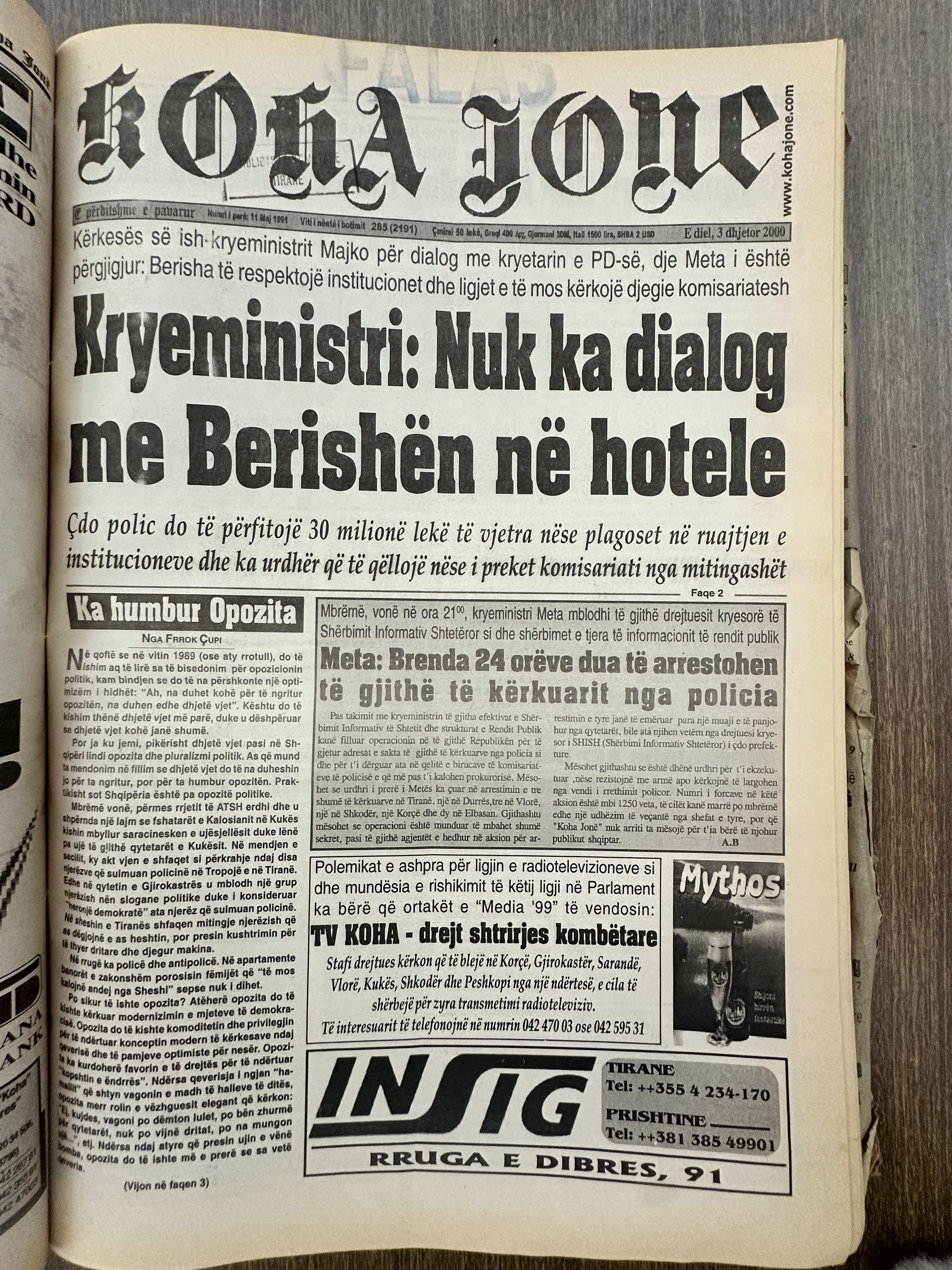 Koha Jonë 2000-12-03