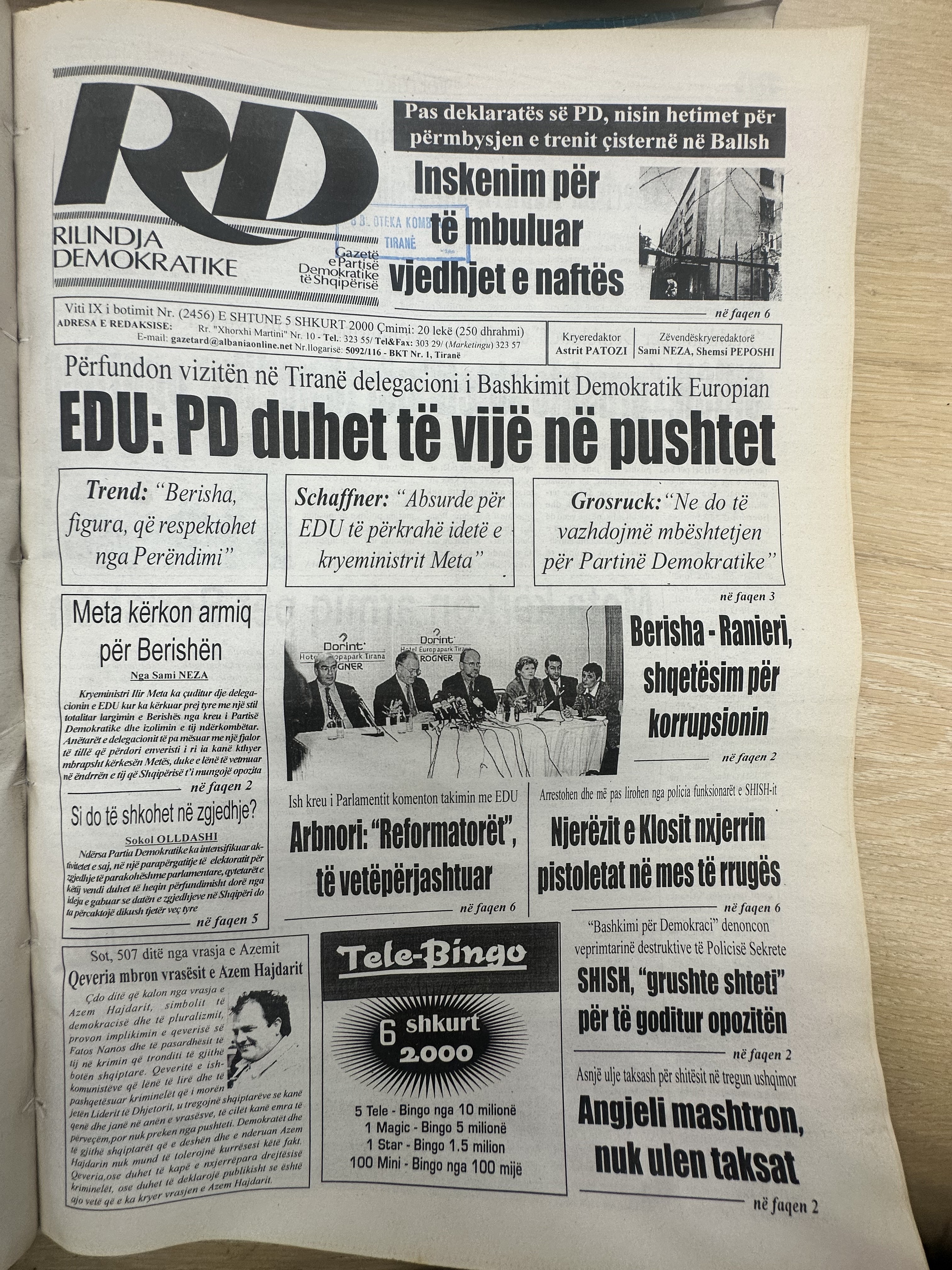 Rilindja Demokratike 2000-02-05
