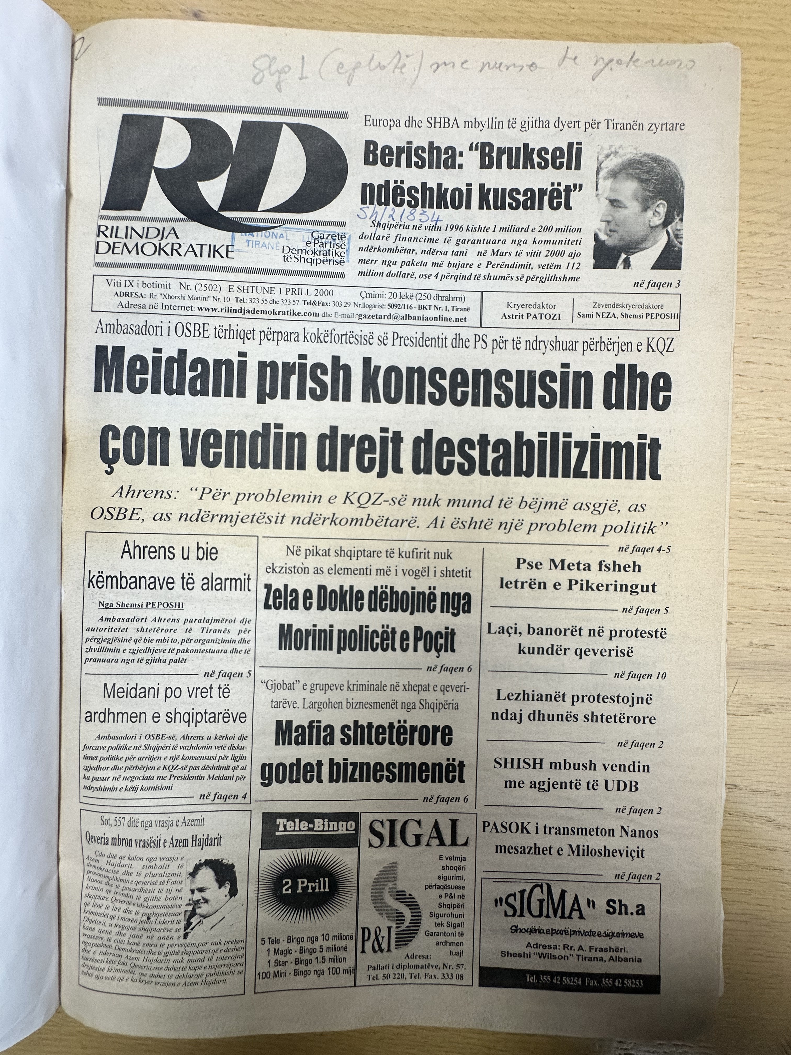 Rilindja Demokratike 2000-04-01