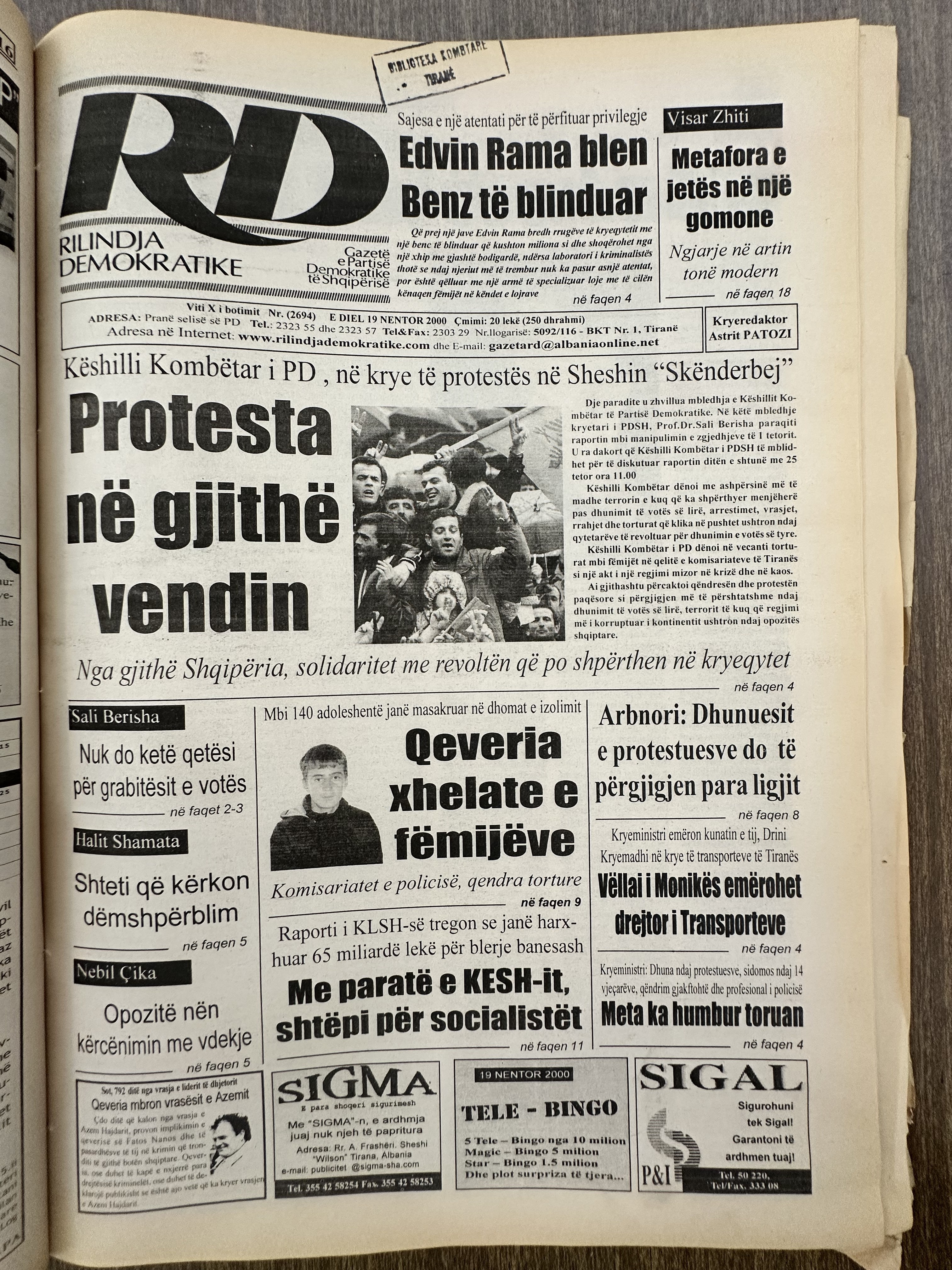 Rilindja Demokratike 2000-11-19