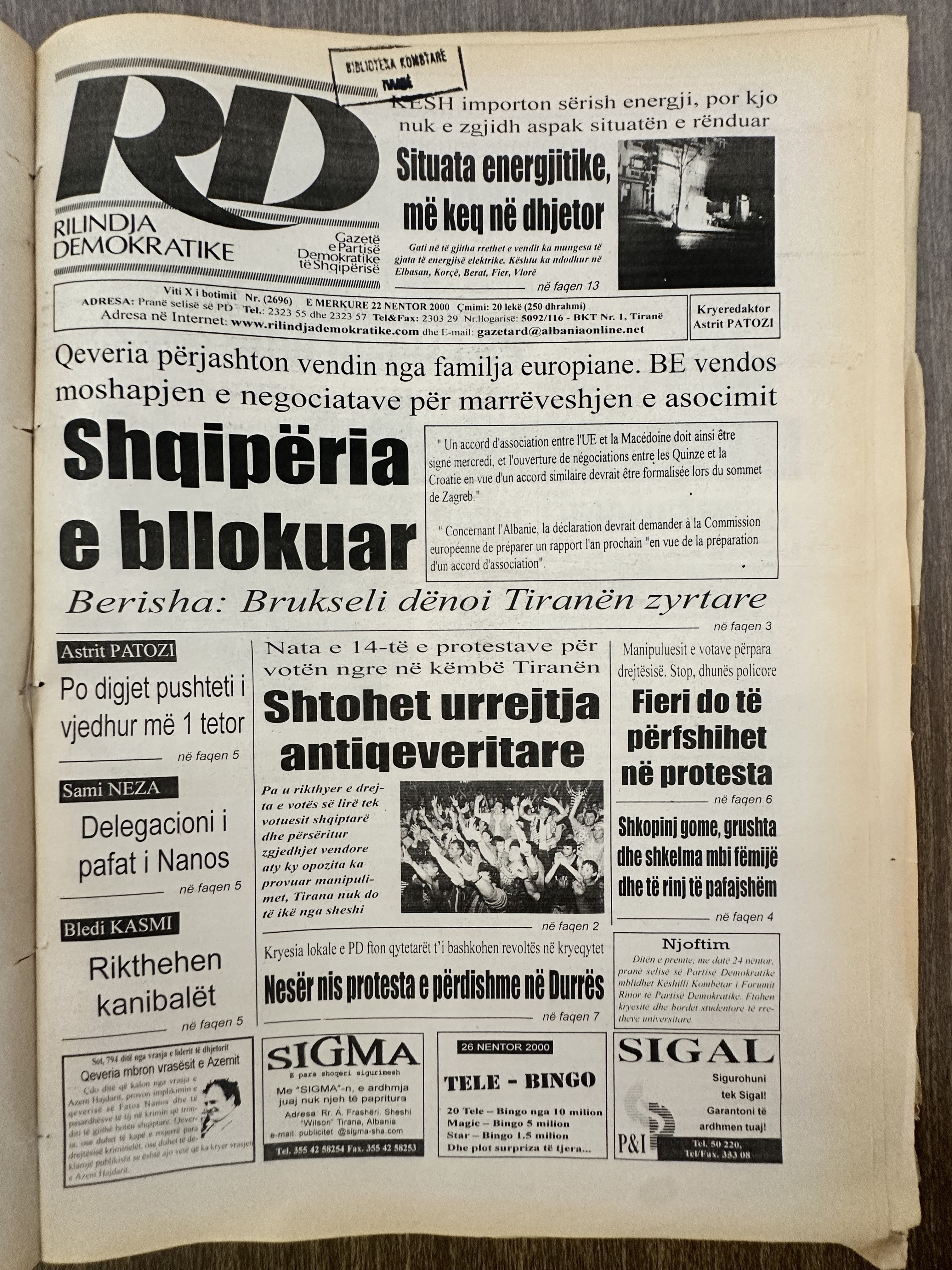Rilindja Demokratike 2000-11-26