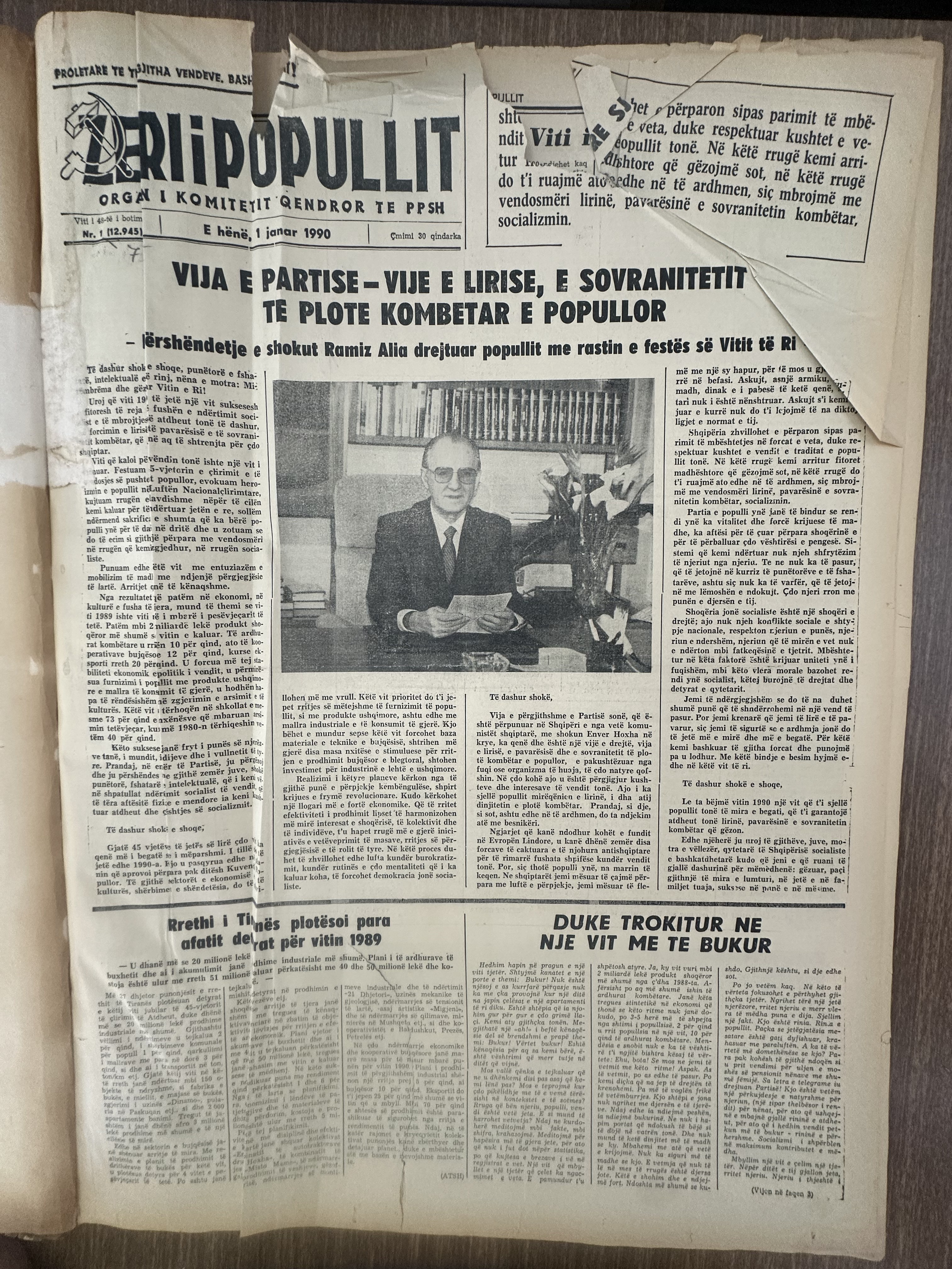 Zëri i Popullit 1990-01-01