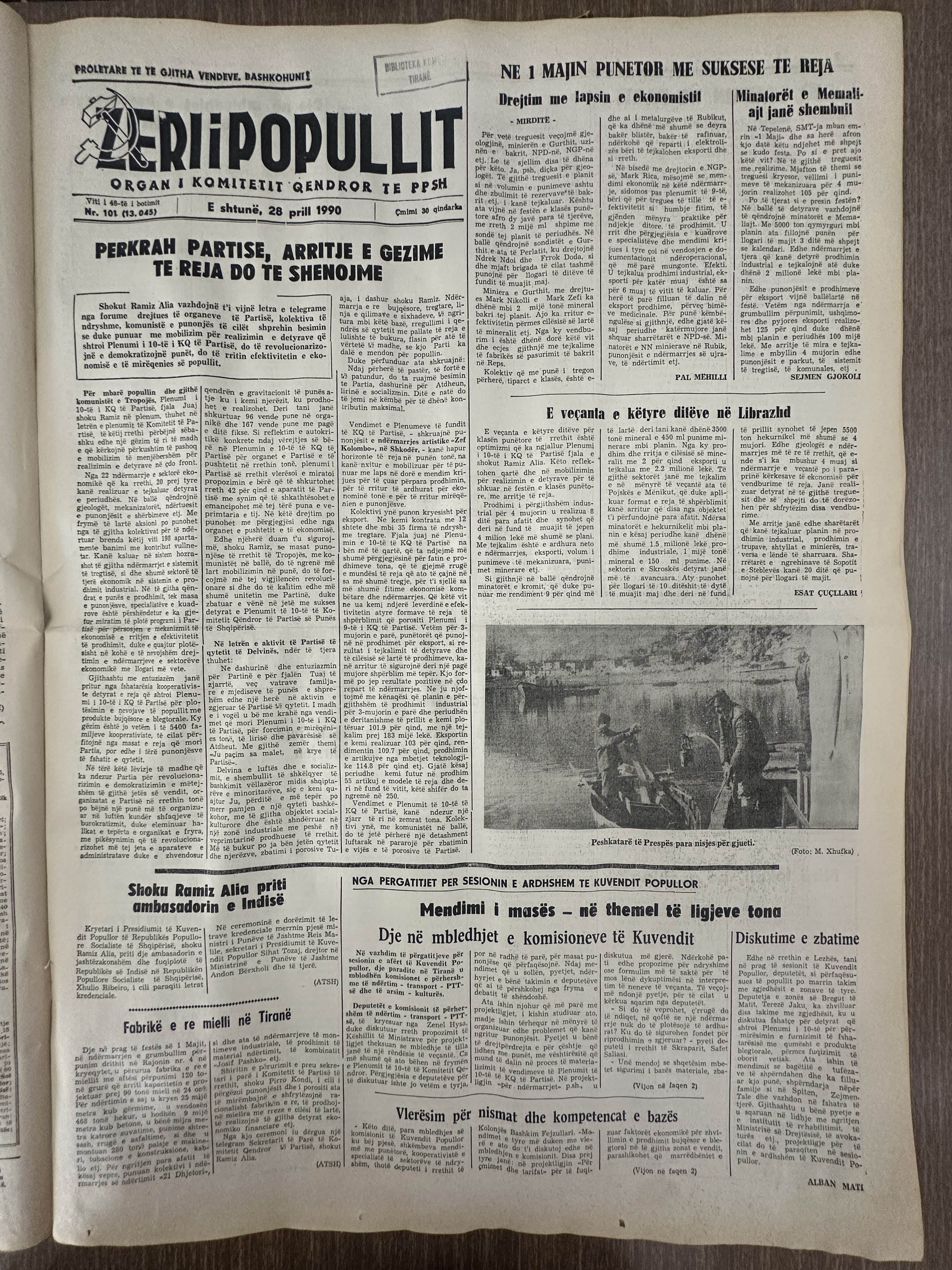 Zëri i Popullit 1990-04-28