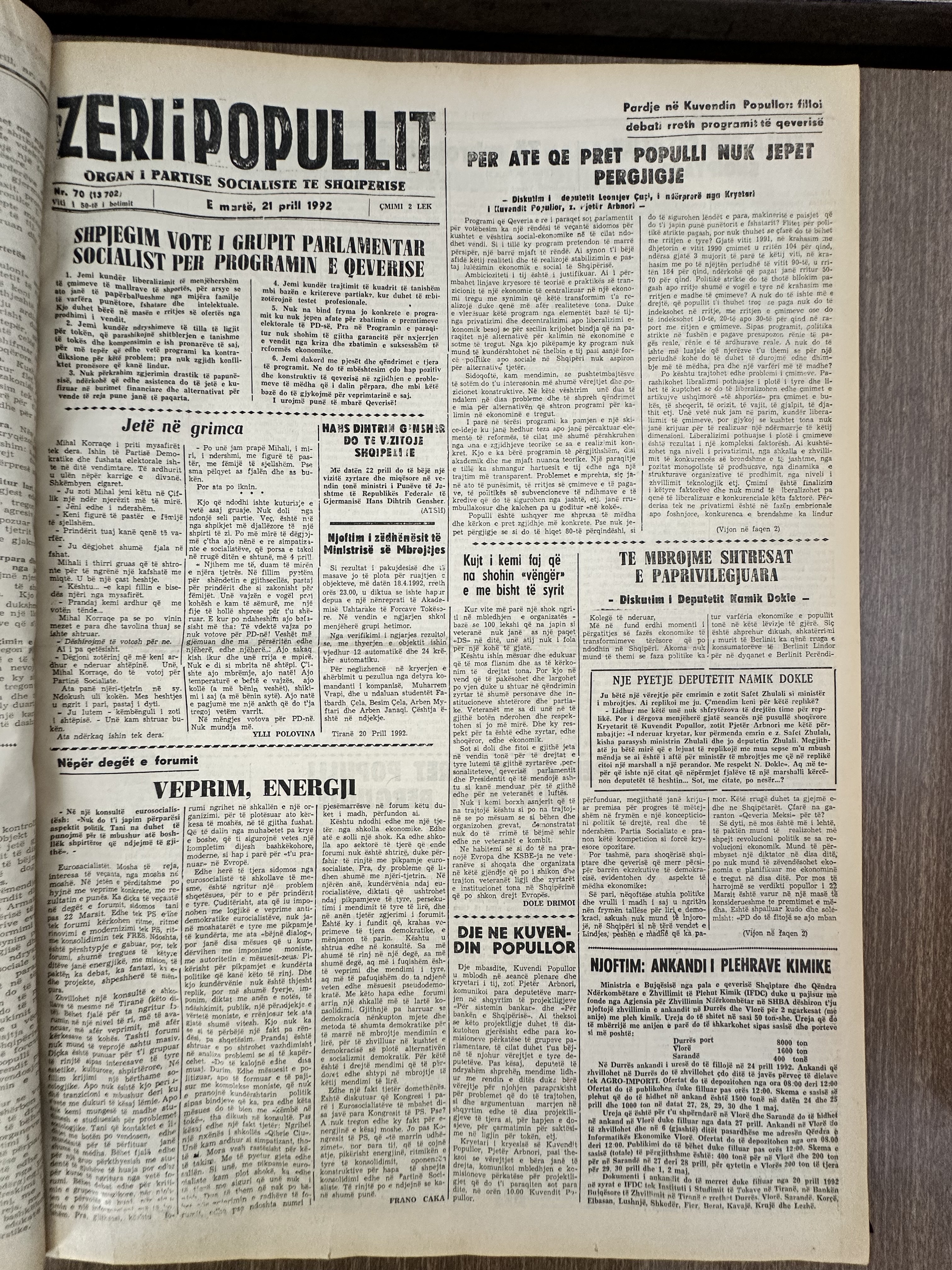 Zëri i Popullit 1992-04-21