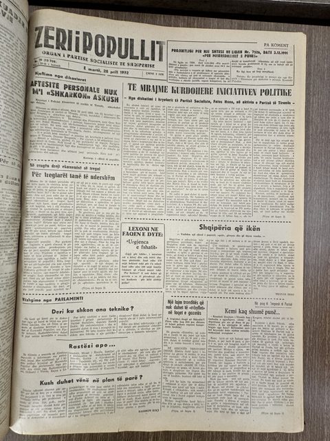 Zëri i Popullit 1992-04-28