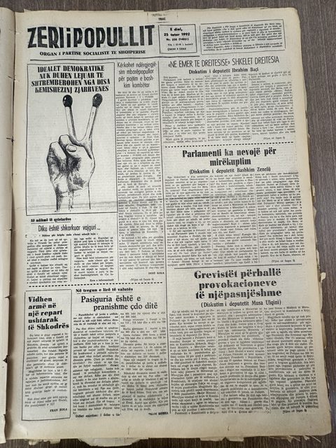 Zëri i Popullit 1992-10-25