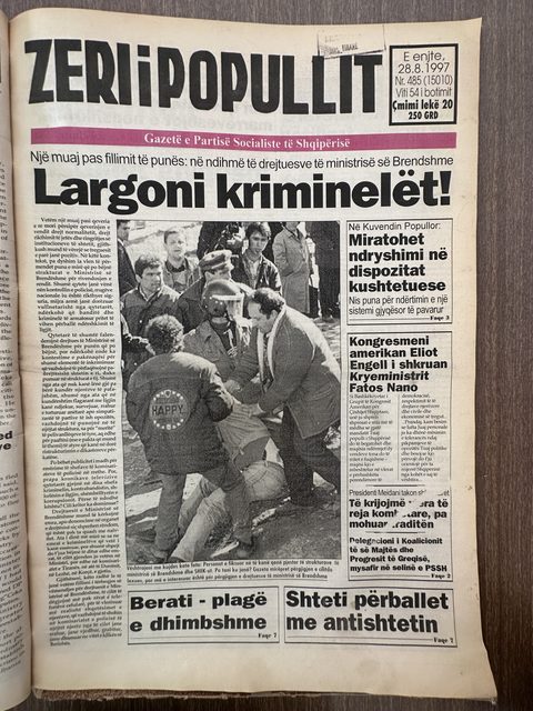 Zëri i Popullit 1997-08-28
